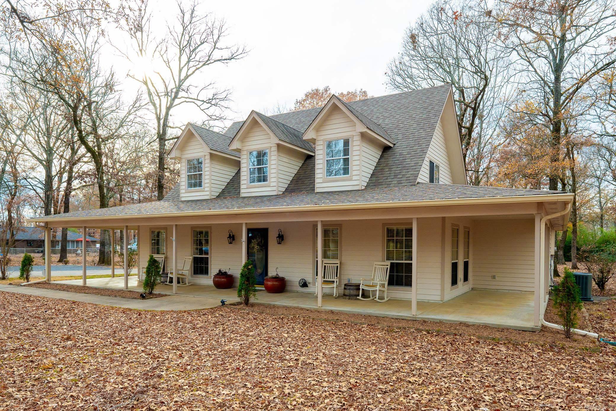 SILVER OAKS - Residential