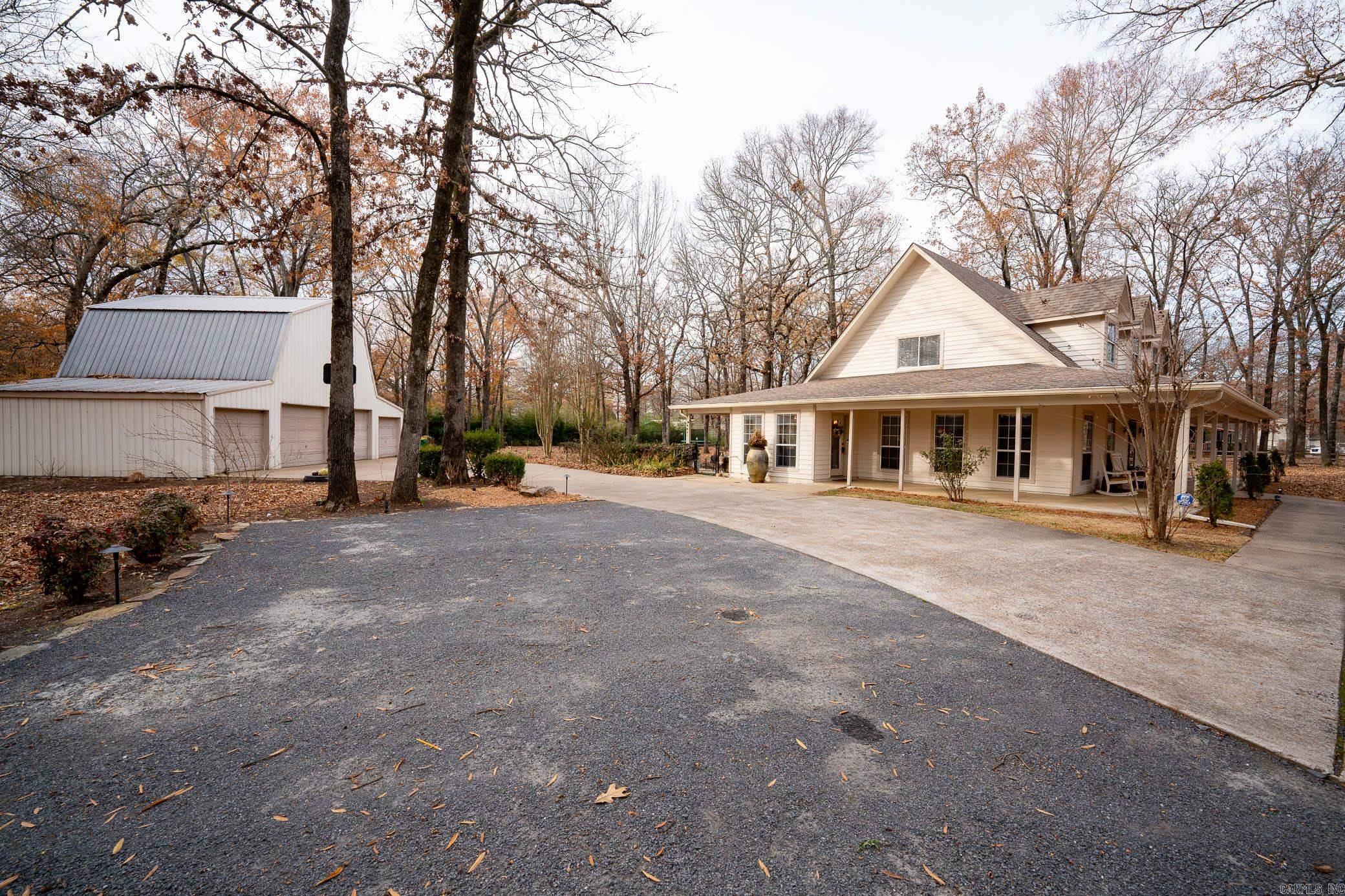 SILVER OAKS - Residential