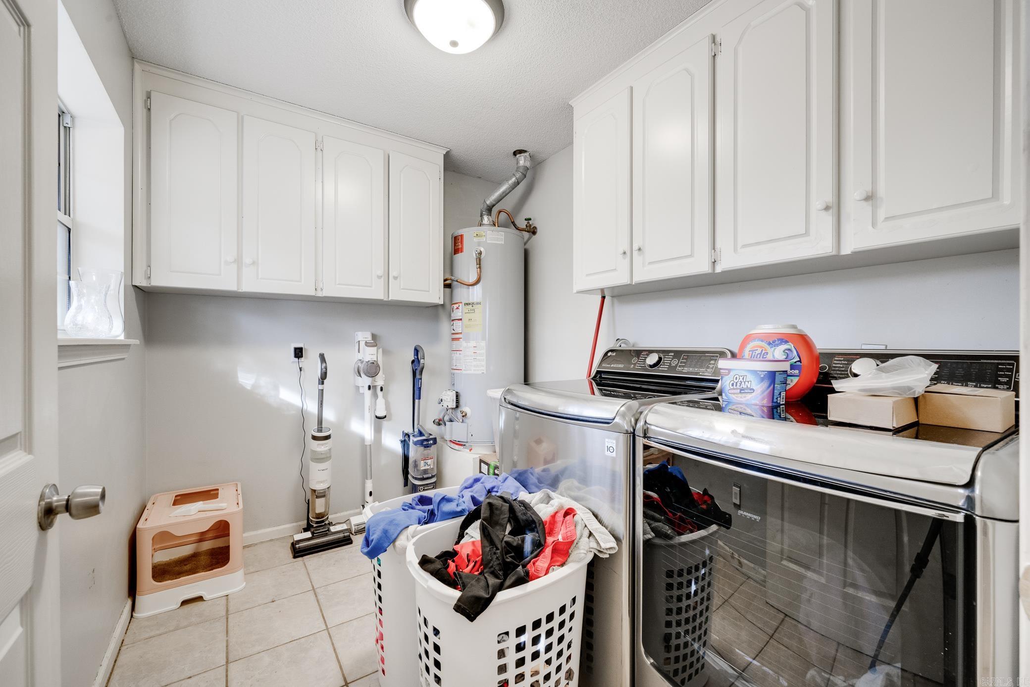 SILVER OAKS - Residential