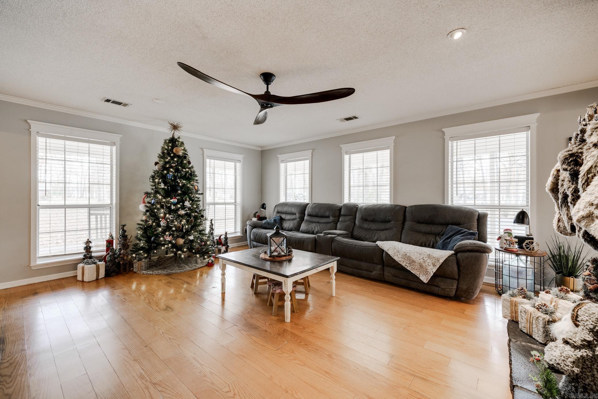 SILVER OAKS - Residential