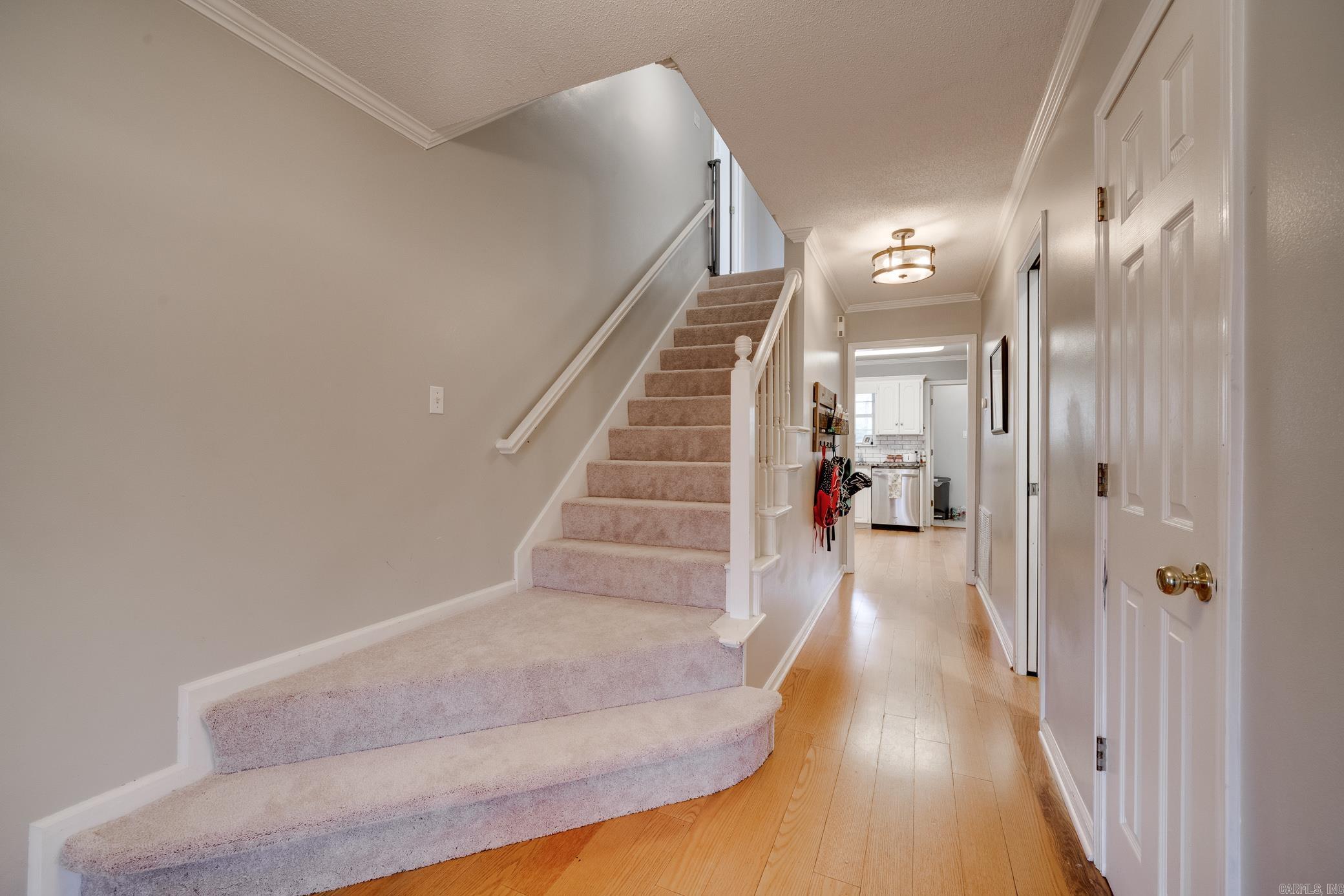 SILVER OAKS - Residential