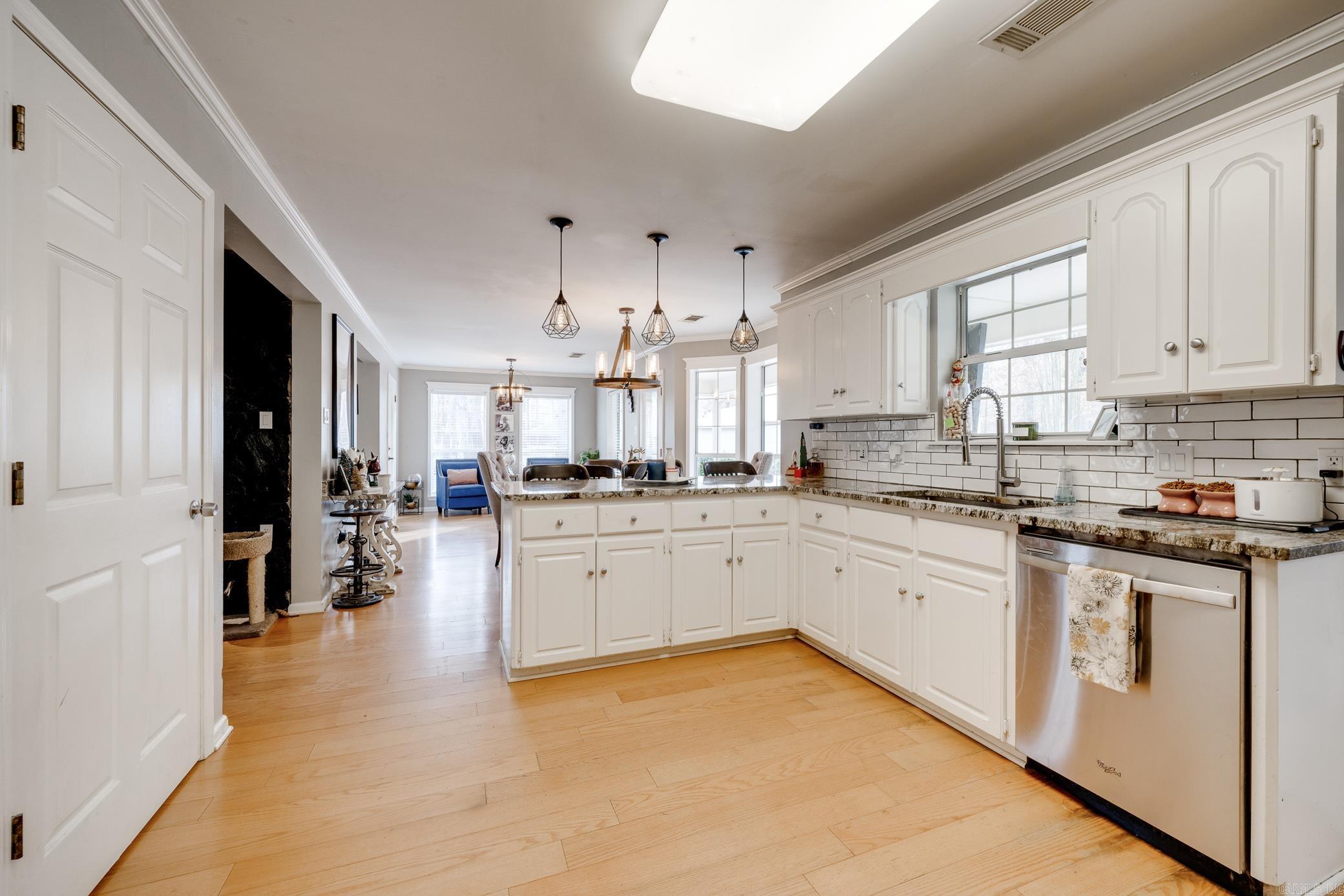 SILVER OAKS - Residential