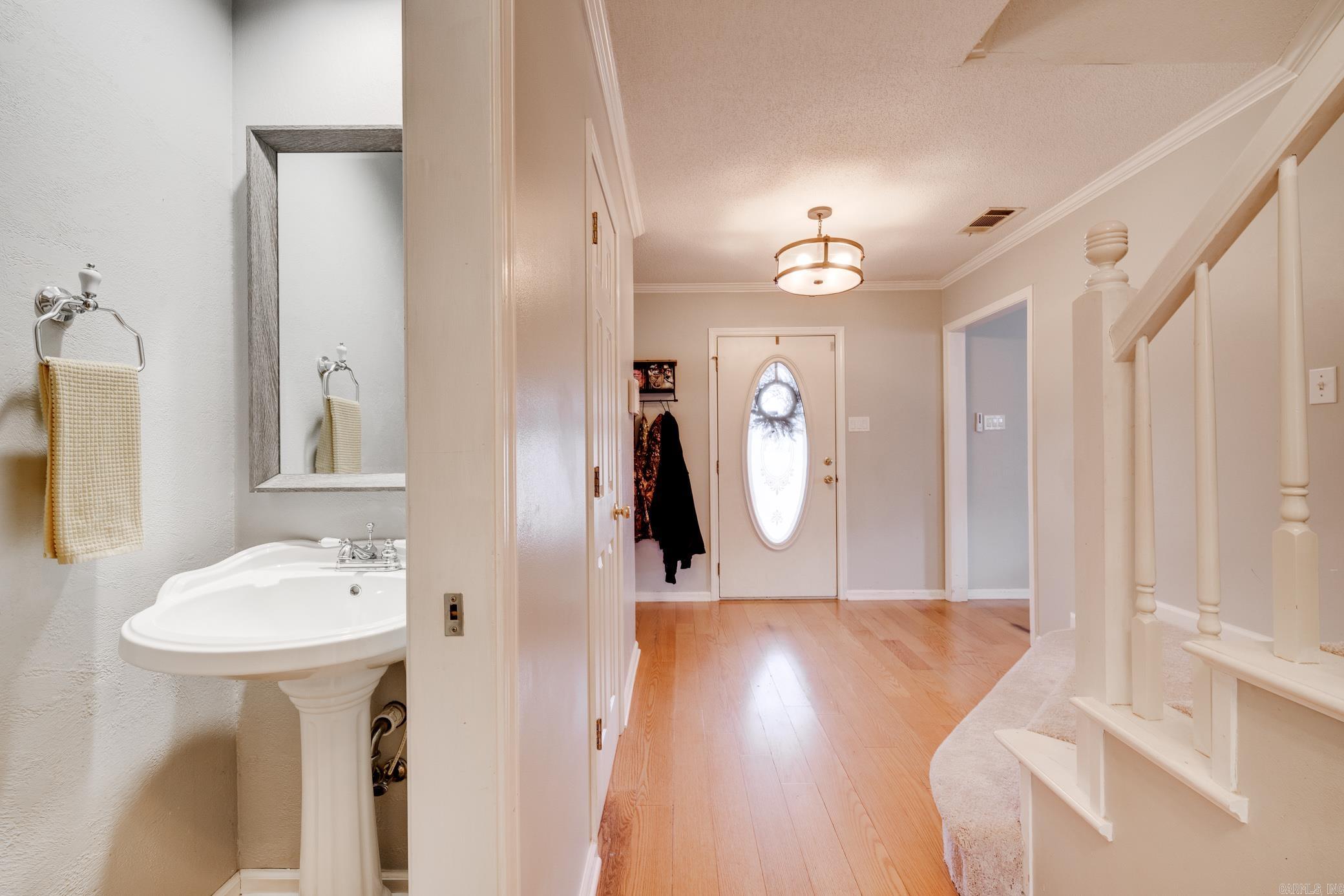 SILVER OAKS - Residential