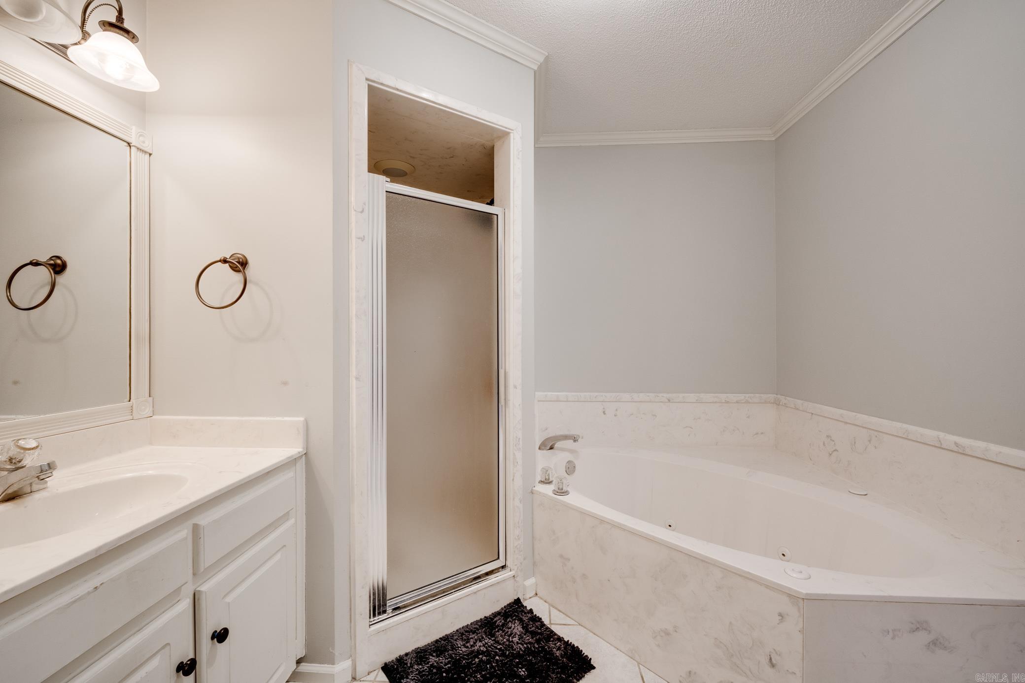 SILVER OAKS - Residential