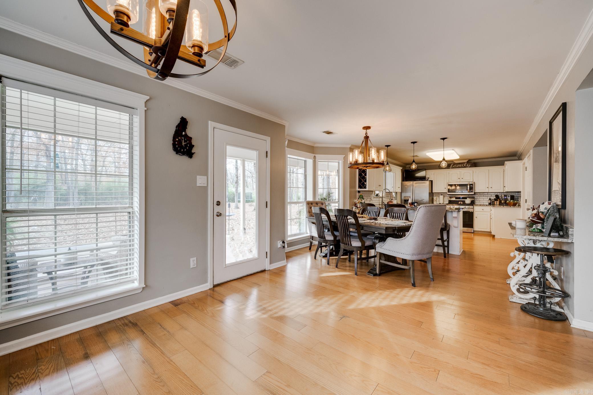 SILVER OAKS - Residential