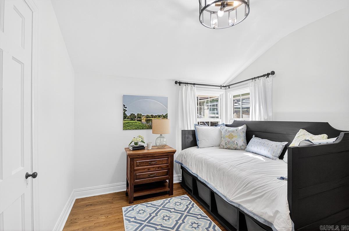 DOYLES PLACE - Residential