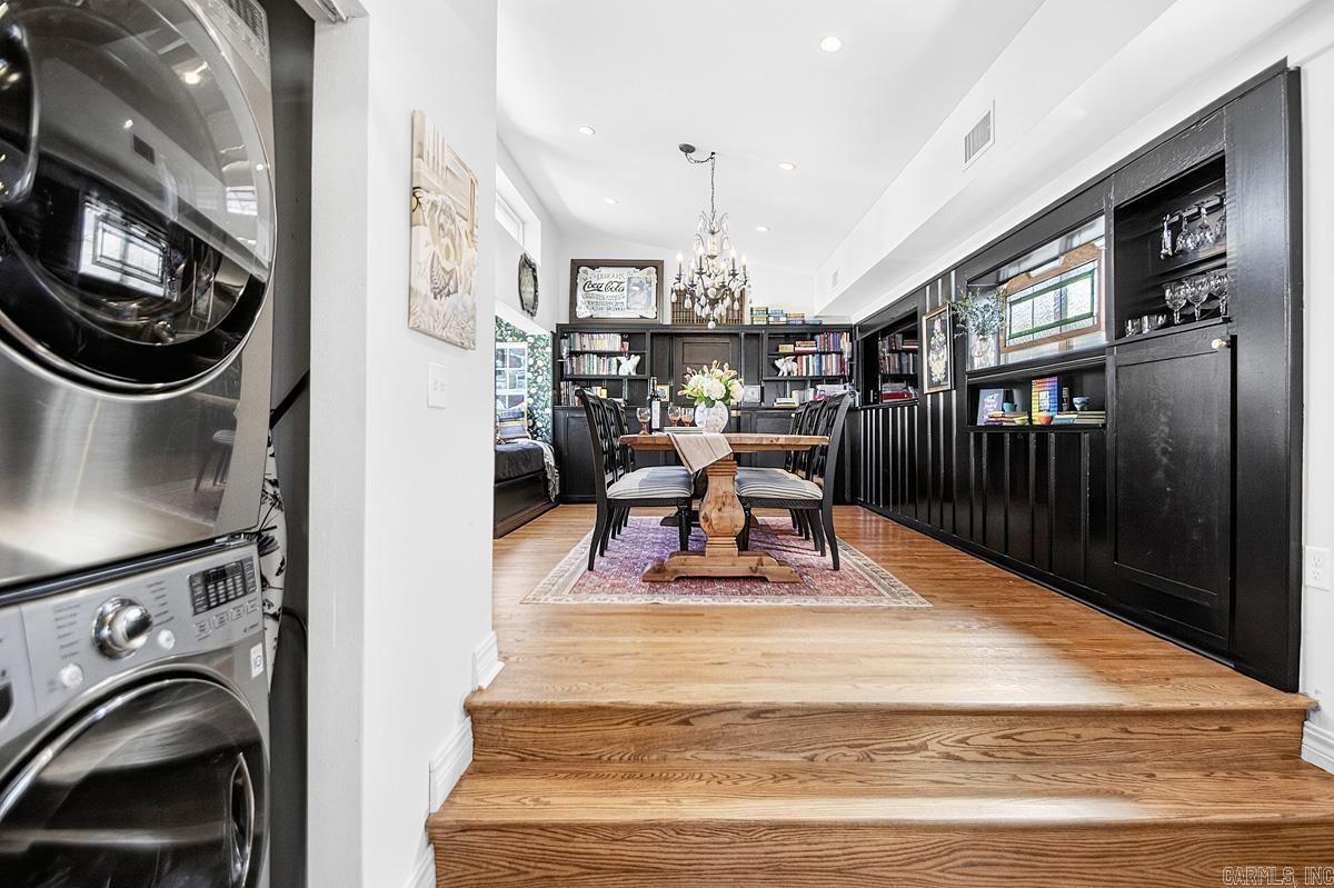 DOYLES PLACE - Residential