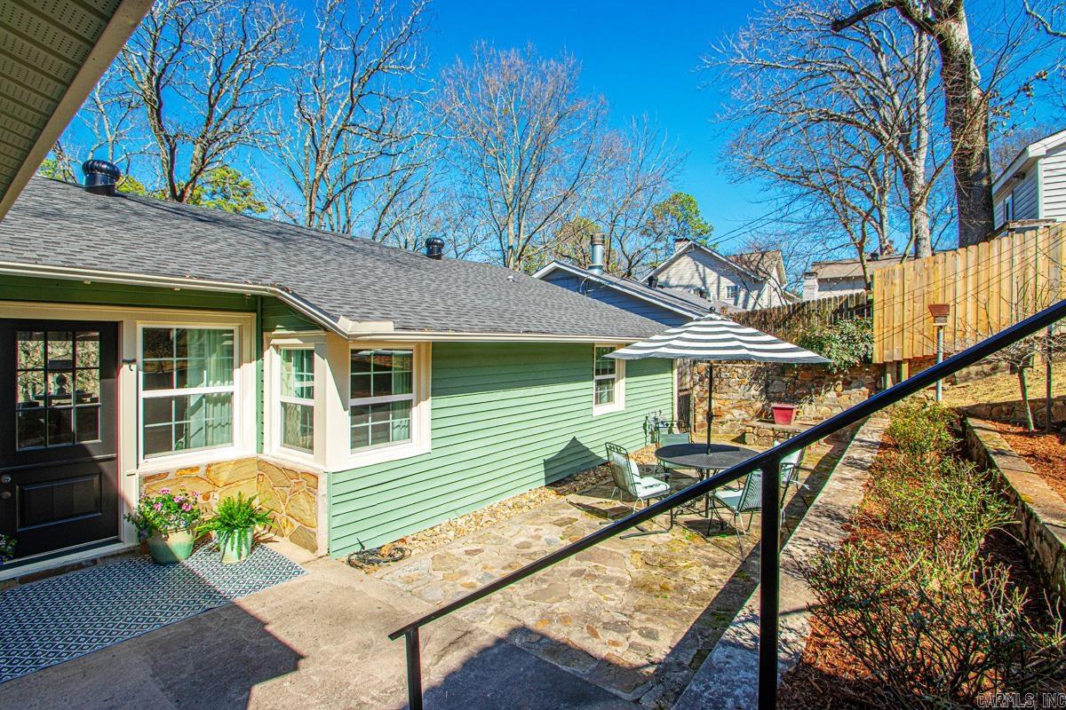 DOYLES PLACE - Residential