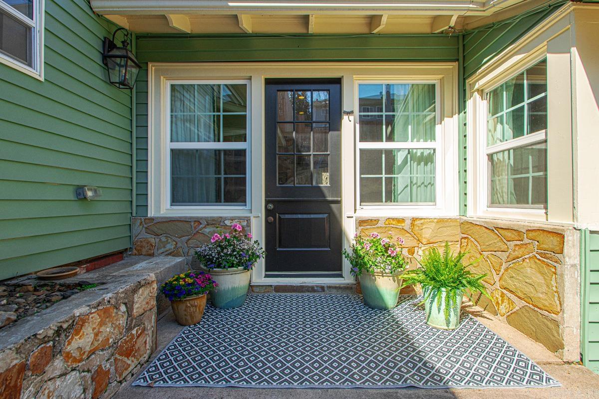 DOYLES PLACE - Residential