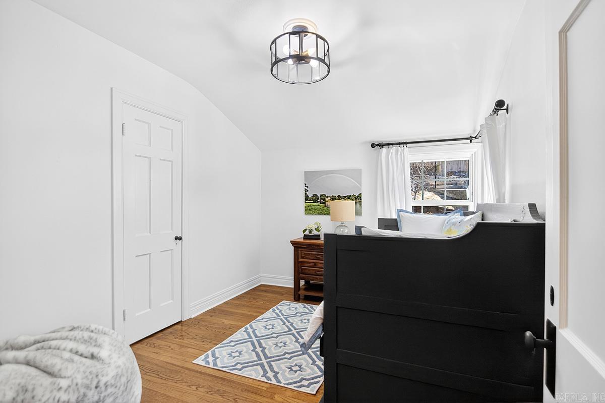 DOYLES PLACE - Residential