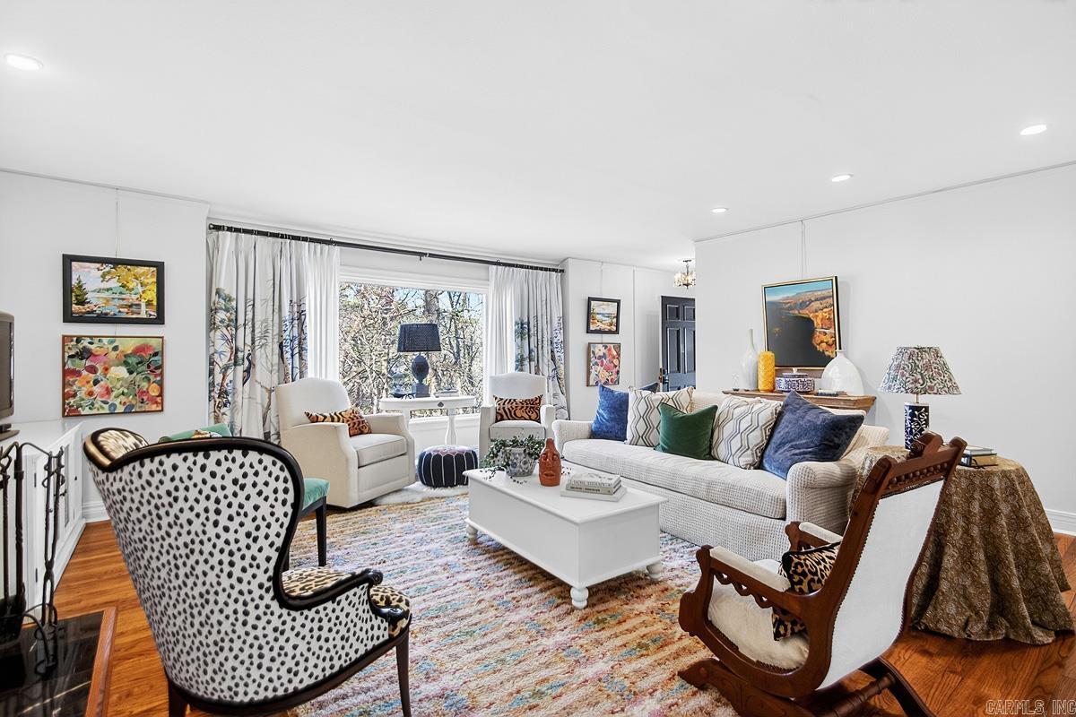 DOYLES PLACE - Residential