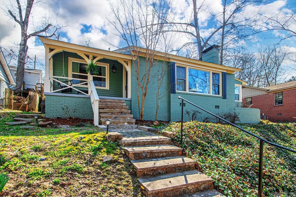 DOYLES PLACE - Residential