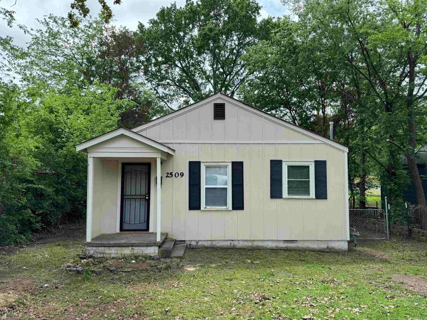 Welcome to this inviting 2 bedroom, 1 bathroom home located close to restaurants, shopping and highway access! The bedrooms are cozy retreats both located on the same level for your convenience. Step outside to discover the expansive backyard, a rare find in the area. This outdoor oasis is ideal for hosting summer barbecues, gardening, or simply enjoying the fresh air. Located close to UAMS, restaurants, and more this home offers both comfort and convenience. Most windows are newer, a few upgrades and beautiful original hardwood flooring! Would make a great Airbnb, rental or first home! Don't miss out on the opportunity to make this charming property your own!  See agent remarks!