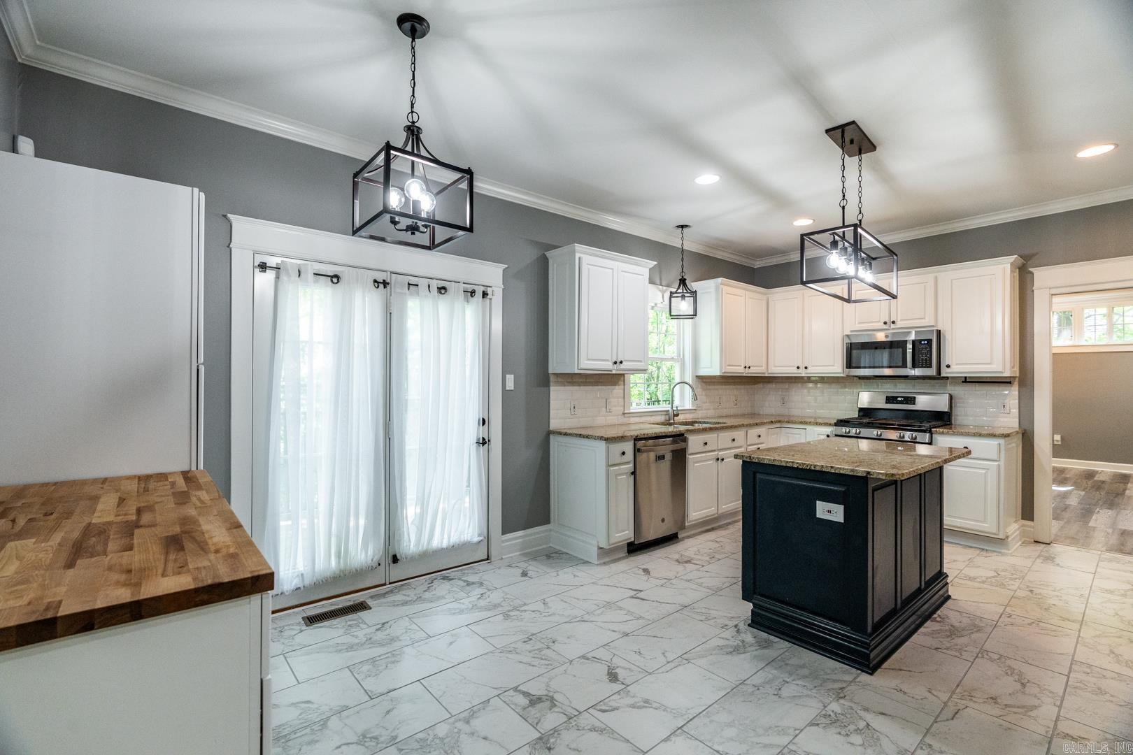 Burnt Tree - Residential