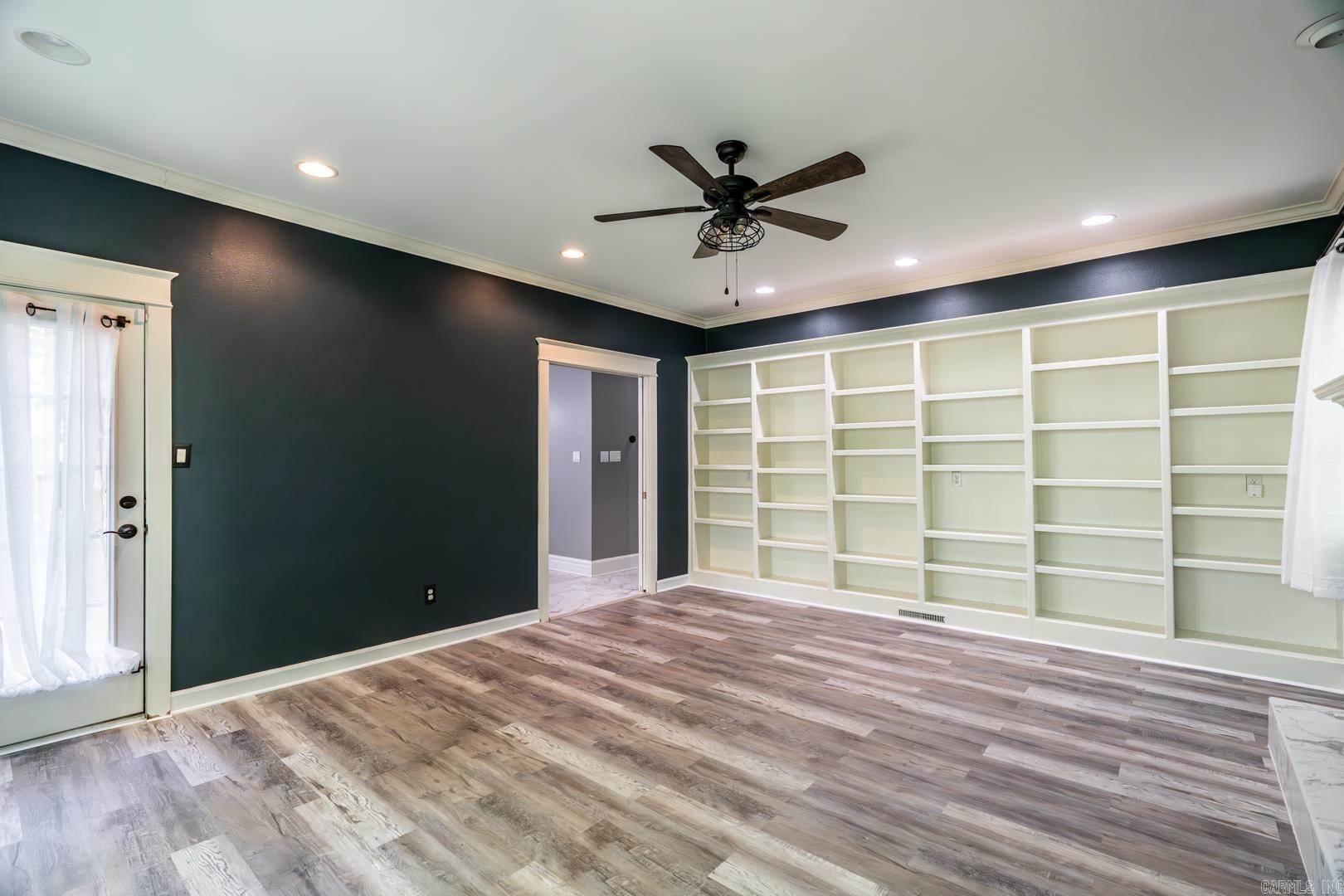 Burnt Tree - Residential