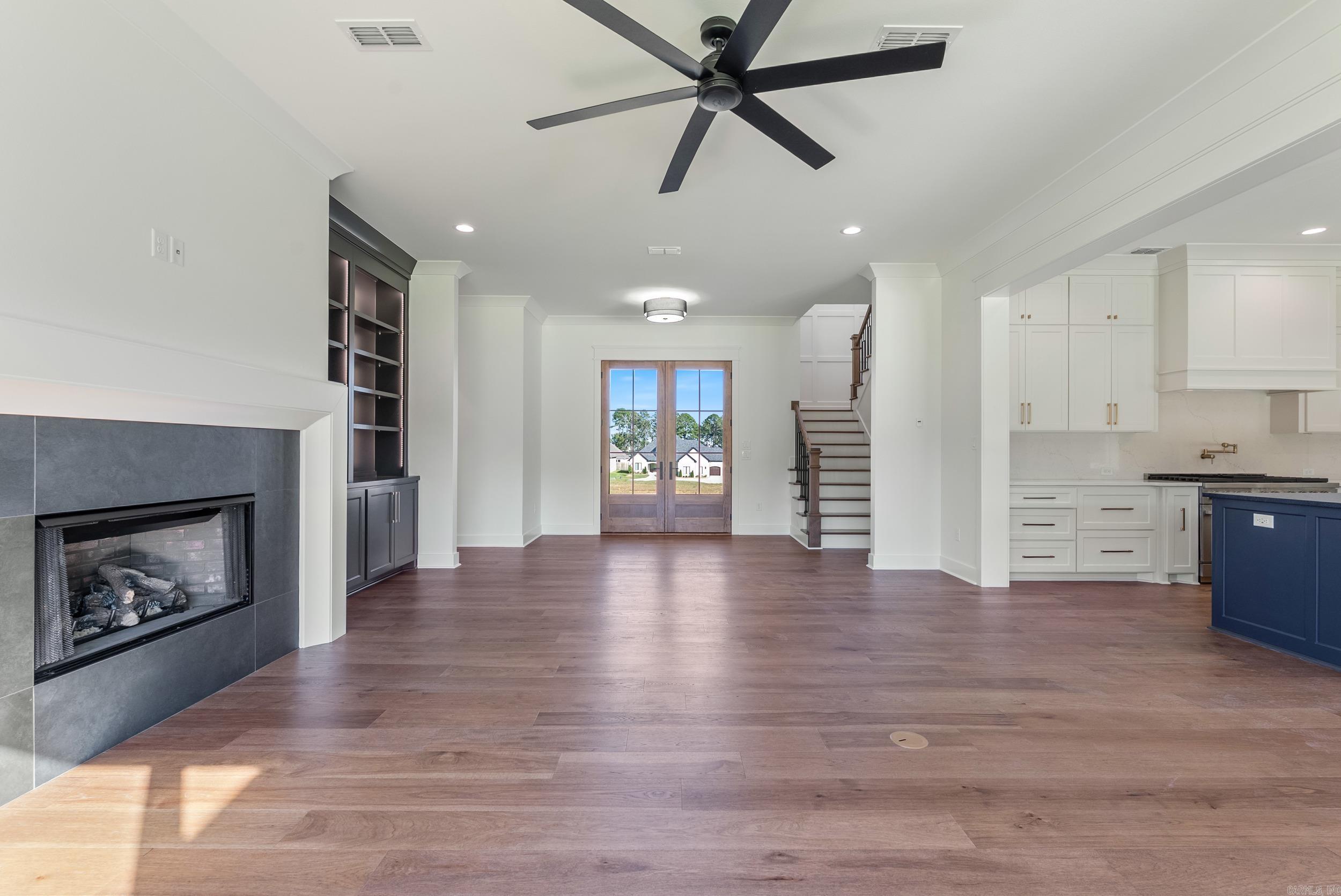 Lands End Estates - Residential