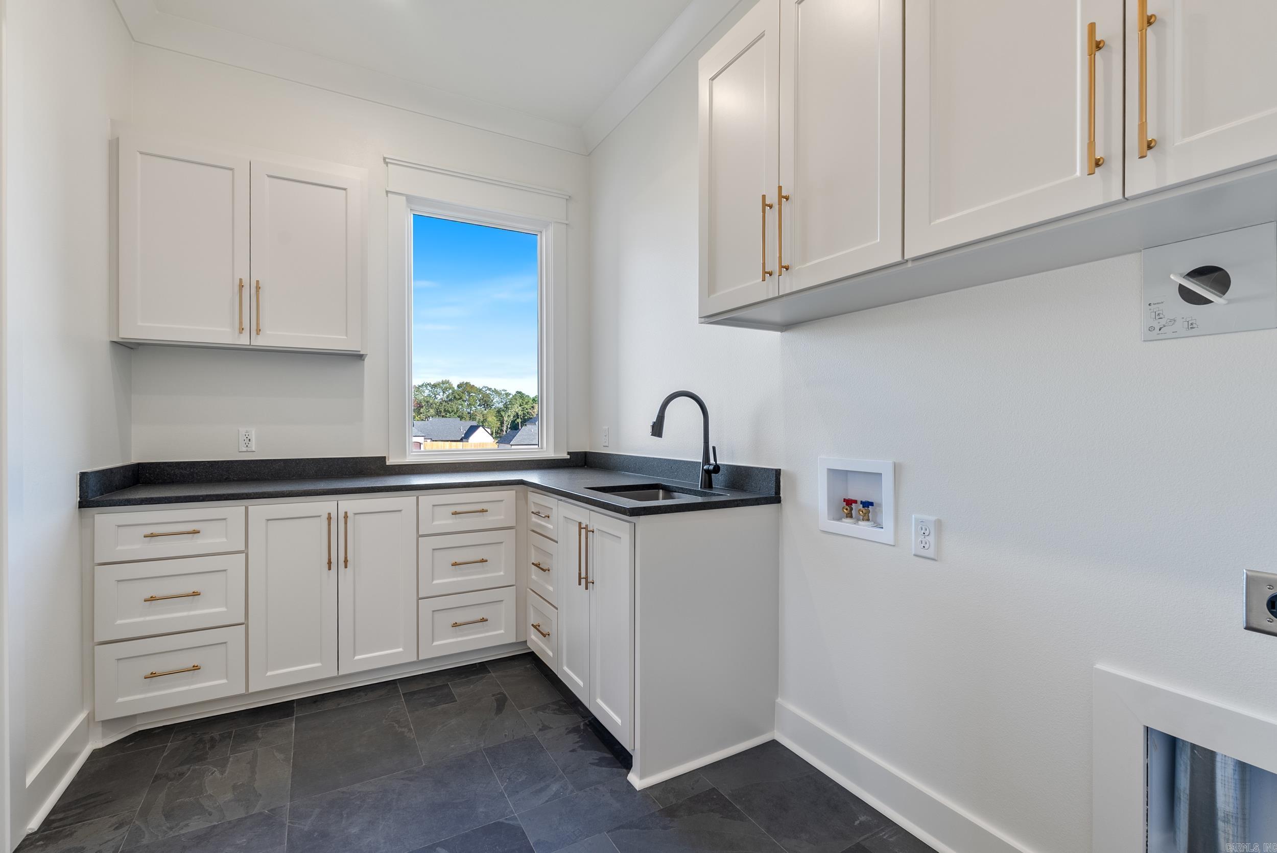 Lands End Estates - Residential