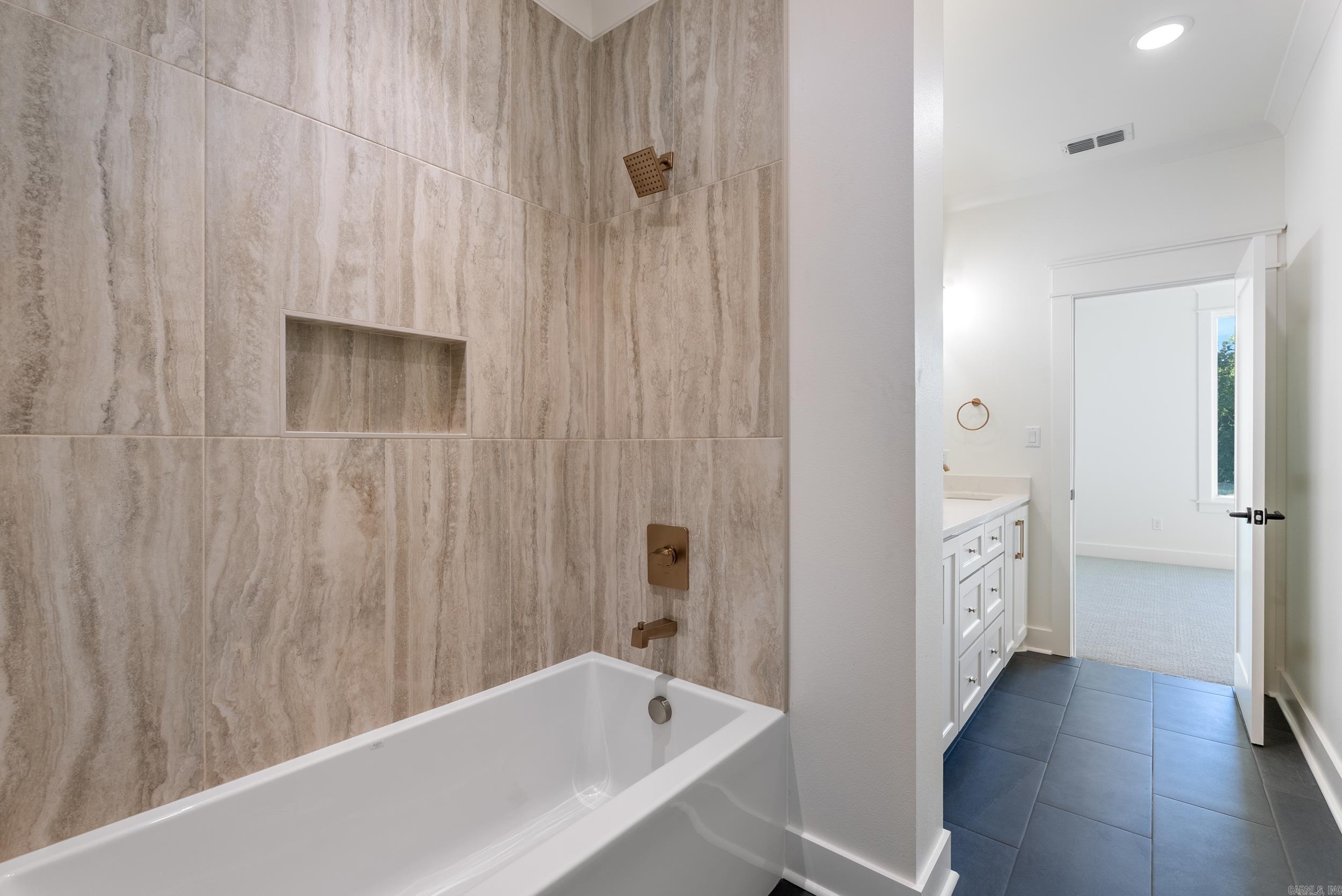 Lands End Estates - Residential