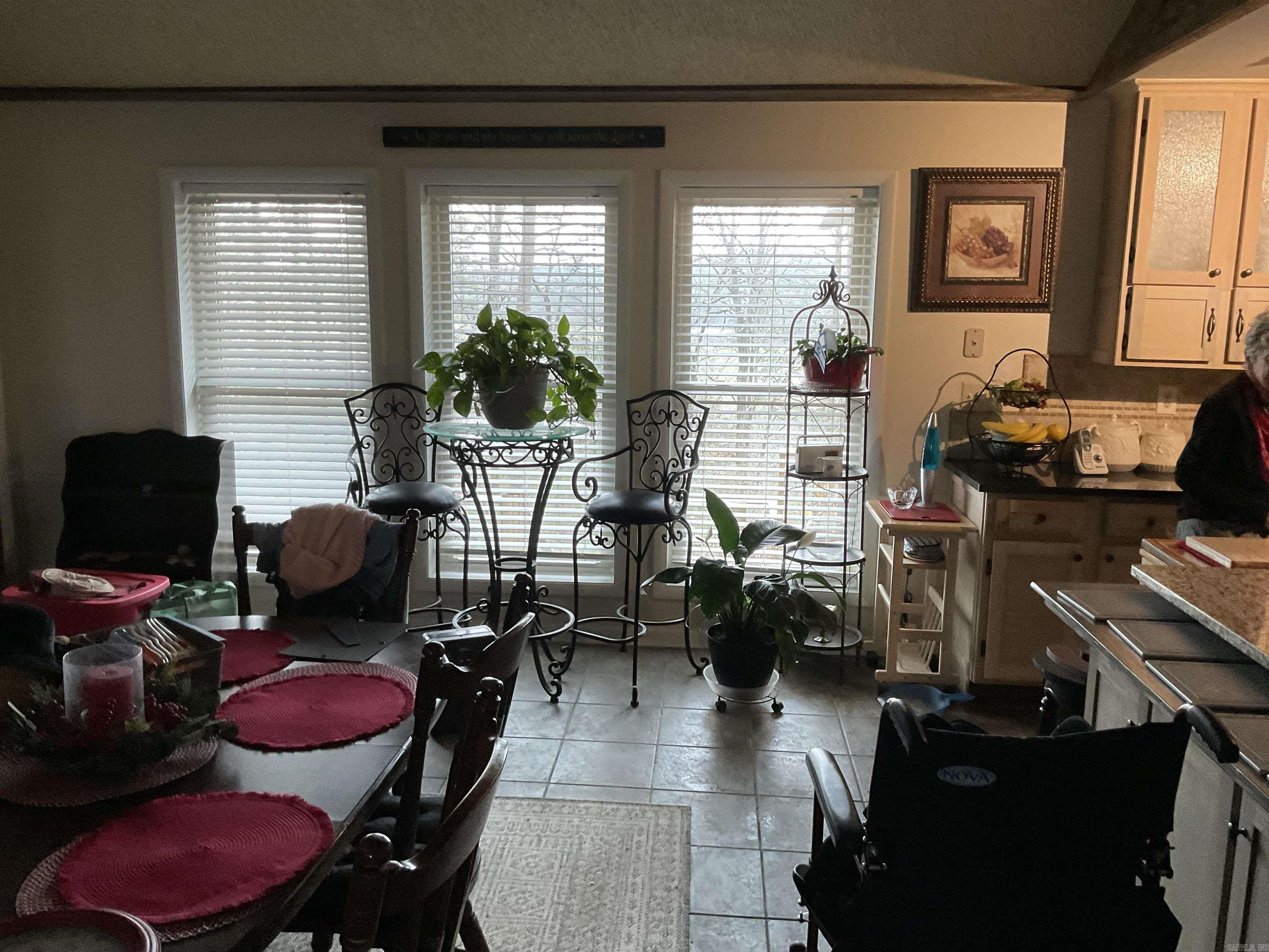 CLINTON - Residential