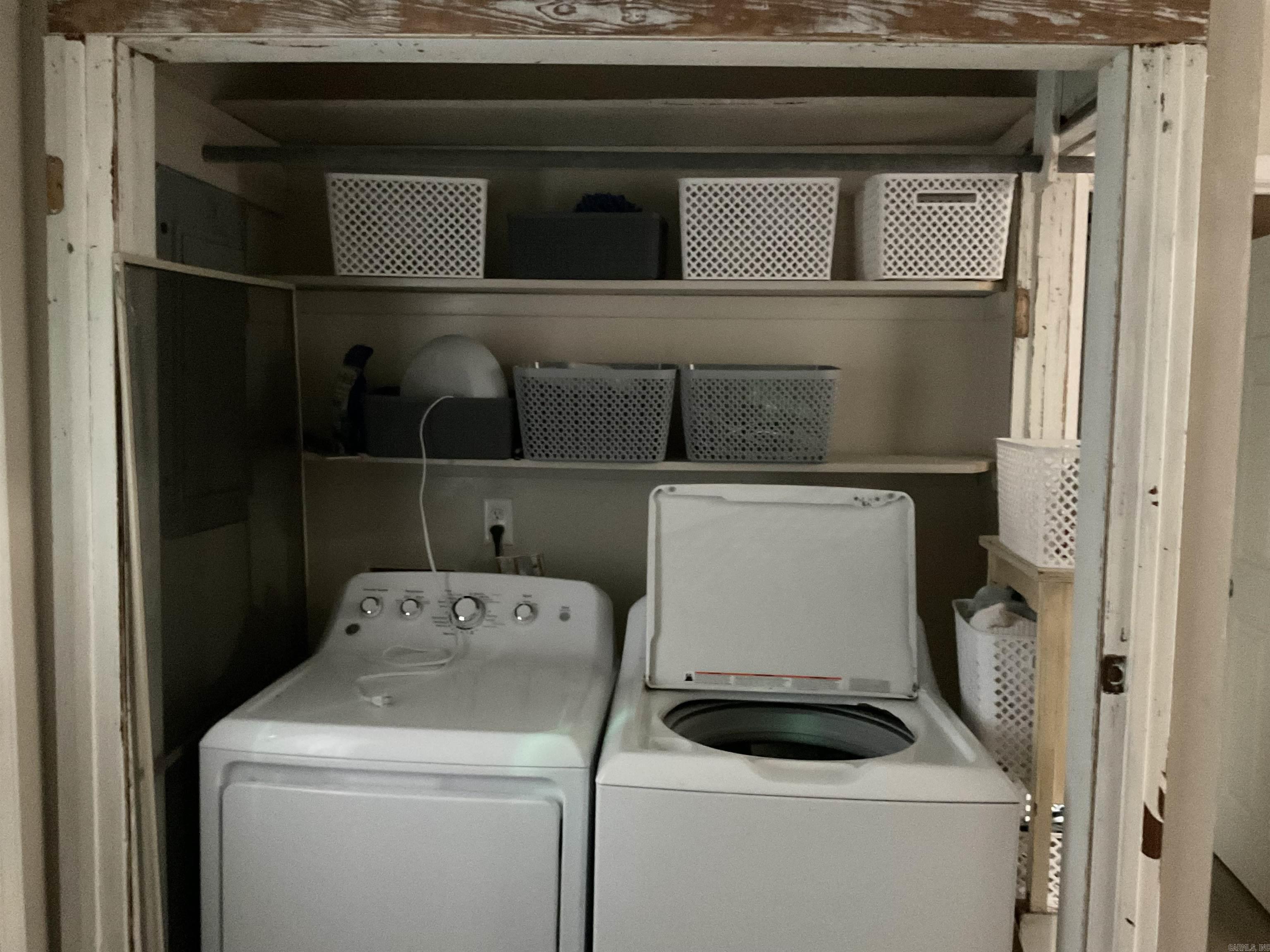 CLINTON - Residential