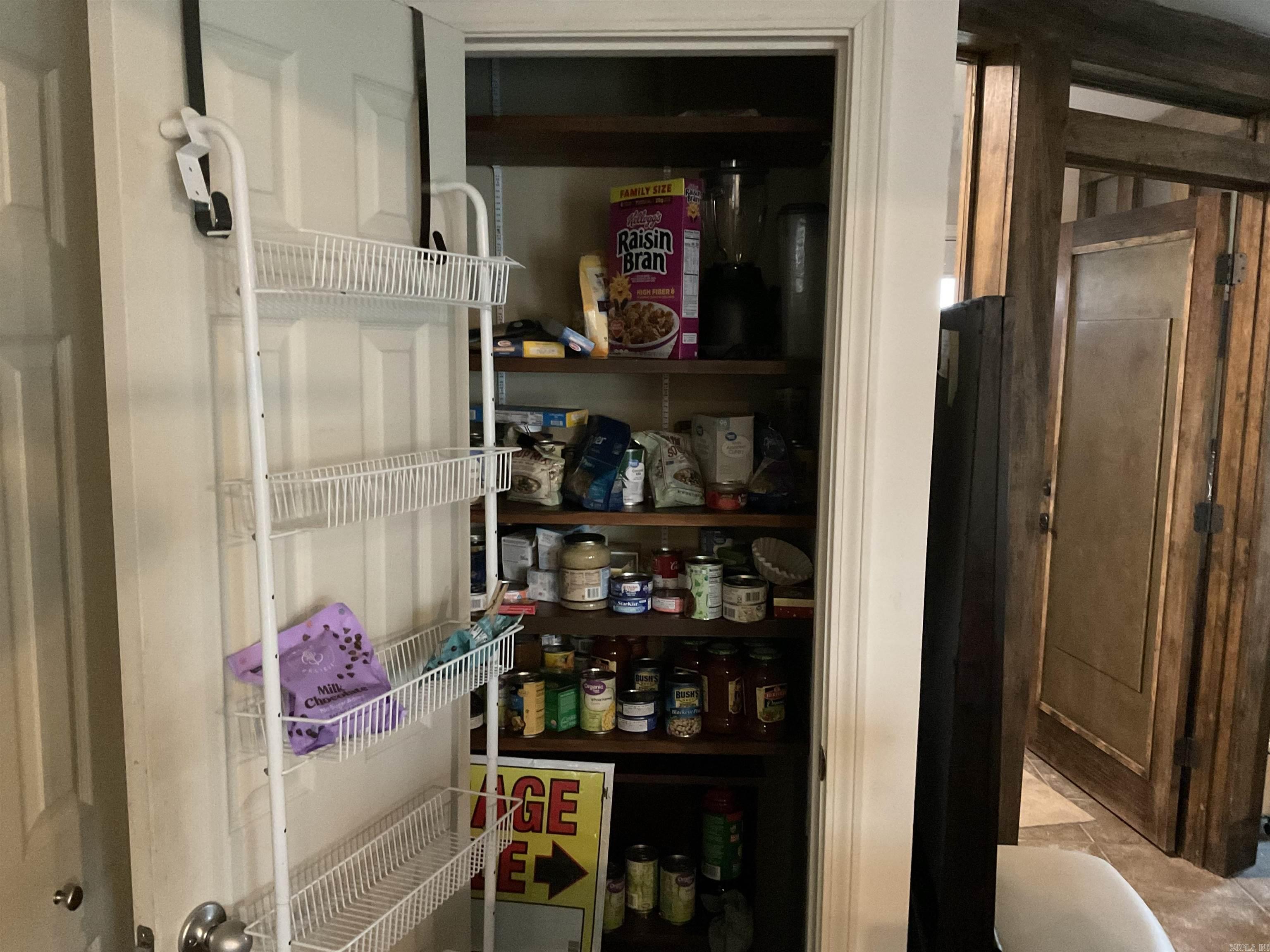 CLINTON - Residential