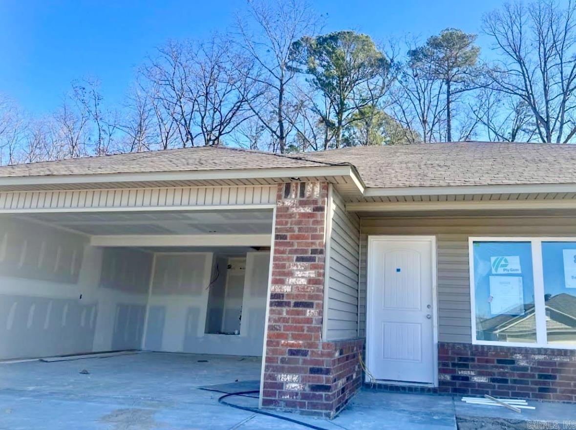 HILLDALE CROSSING - Residential