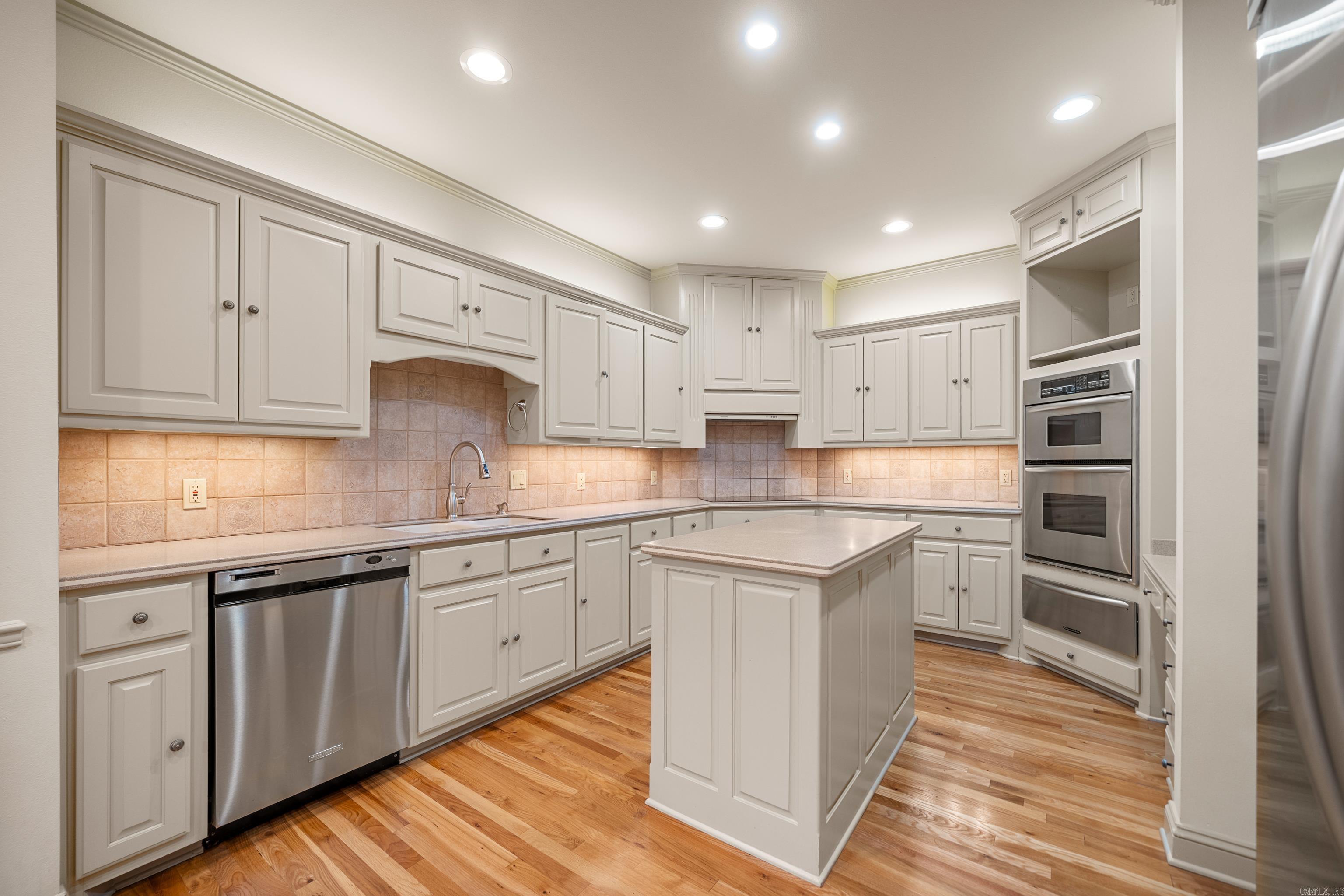 LOTUS VALLEY - Residential