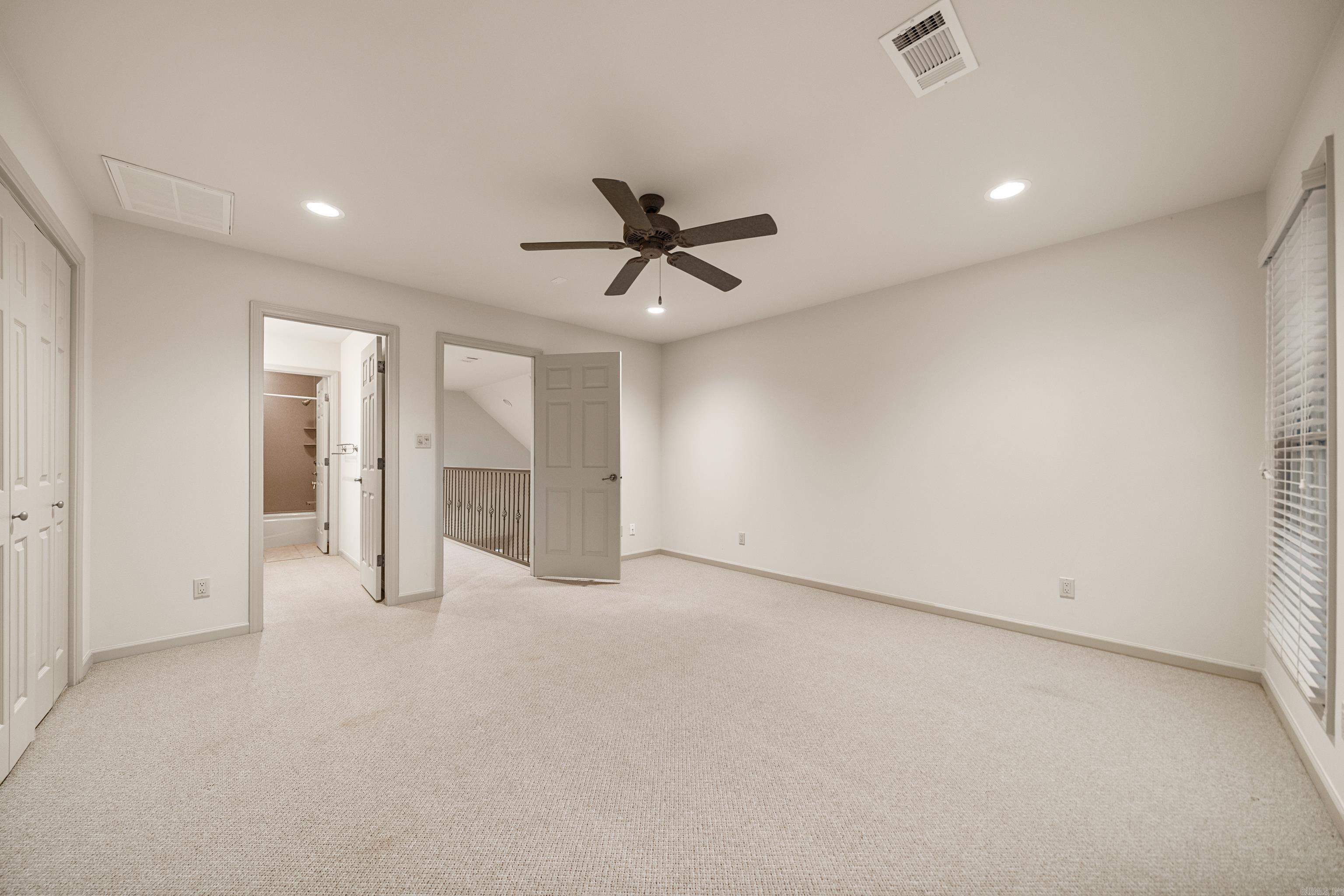 LOTUS VALLEY - Residential