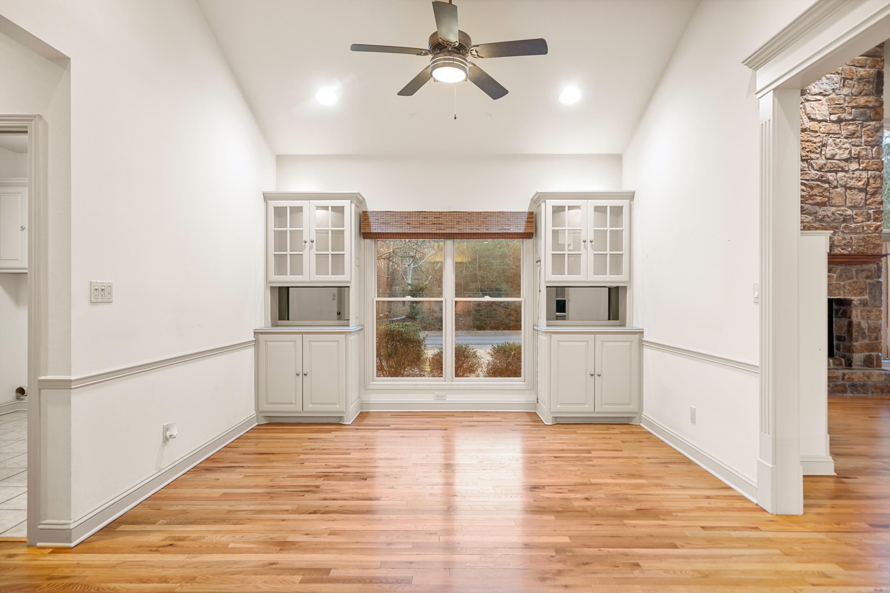 LOTUS VALLEY - Residential