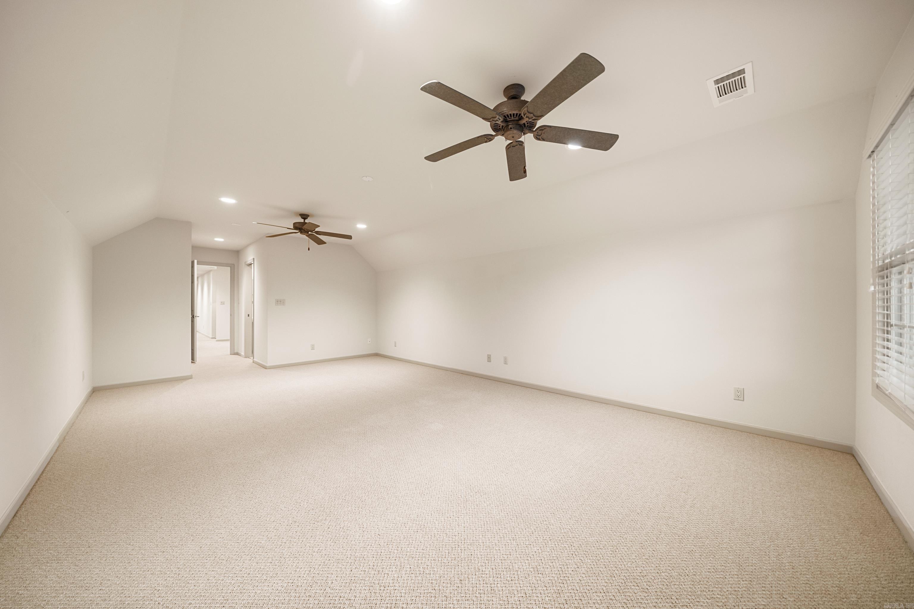 LOTUS VALLEY - Residential