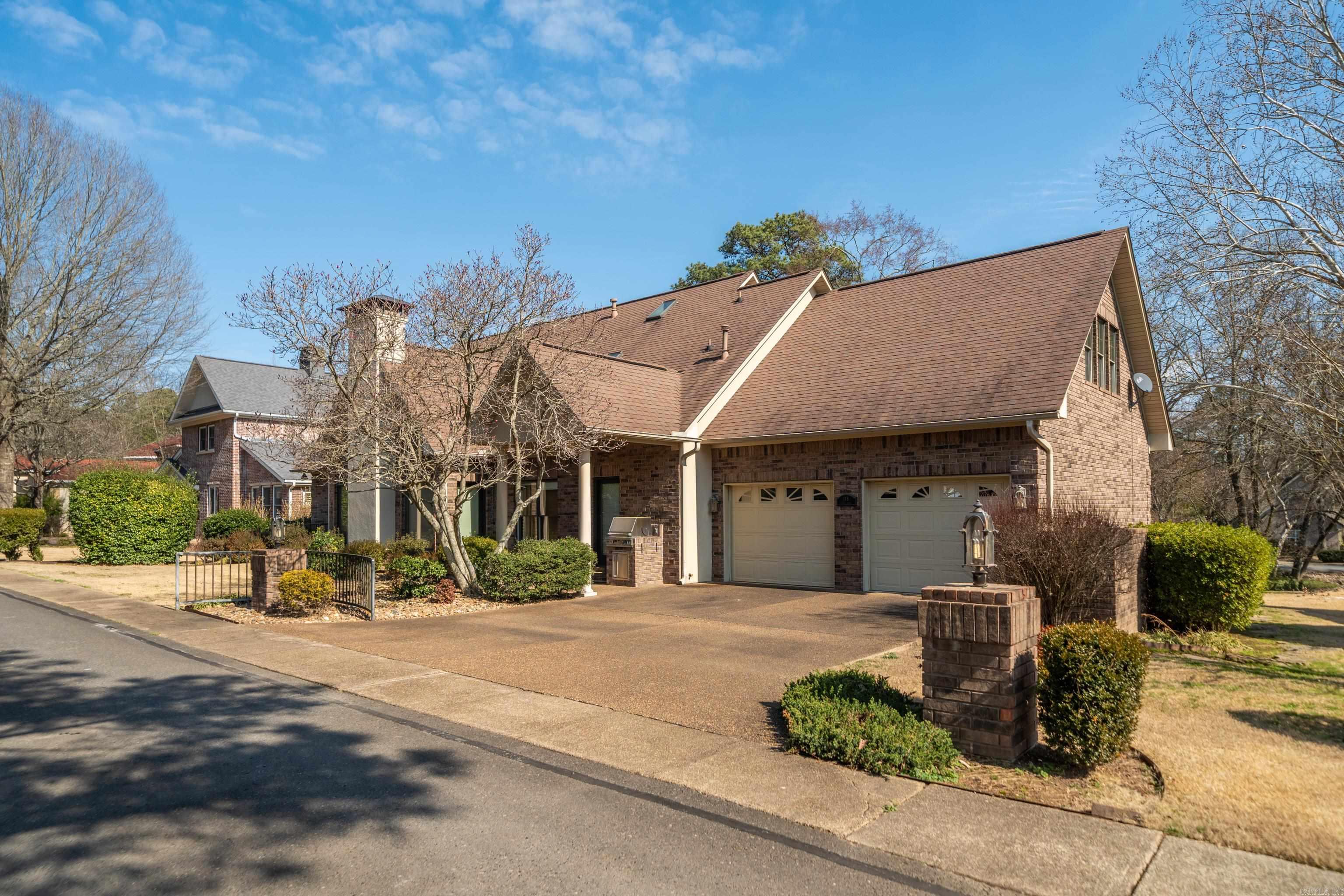 LOTUS VALLEY - Residential