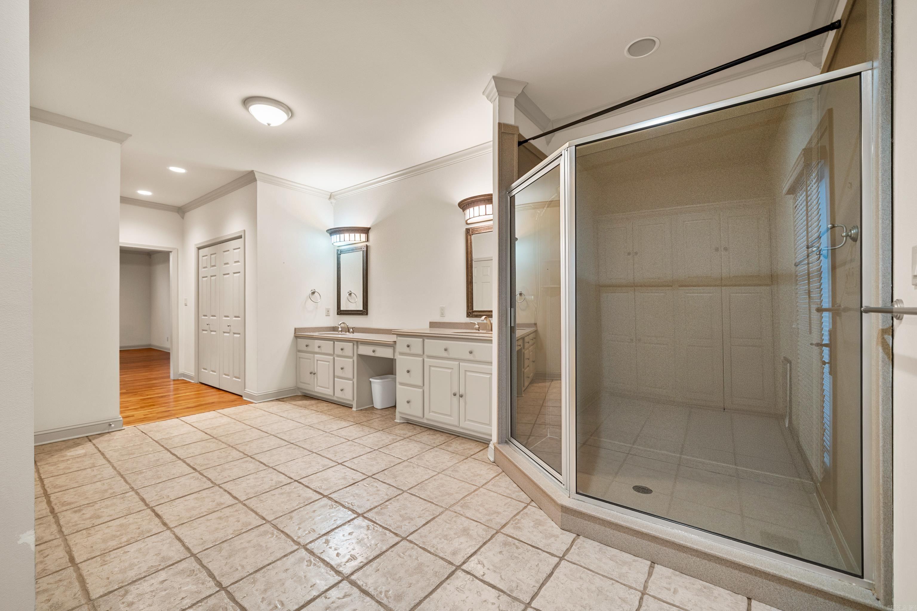 LOTUS VALLEY - Residential