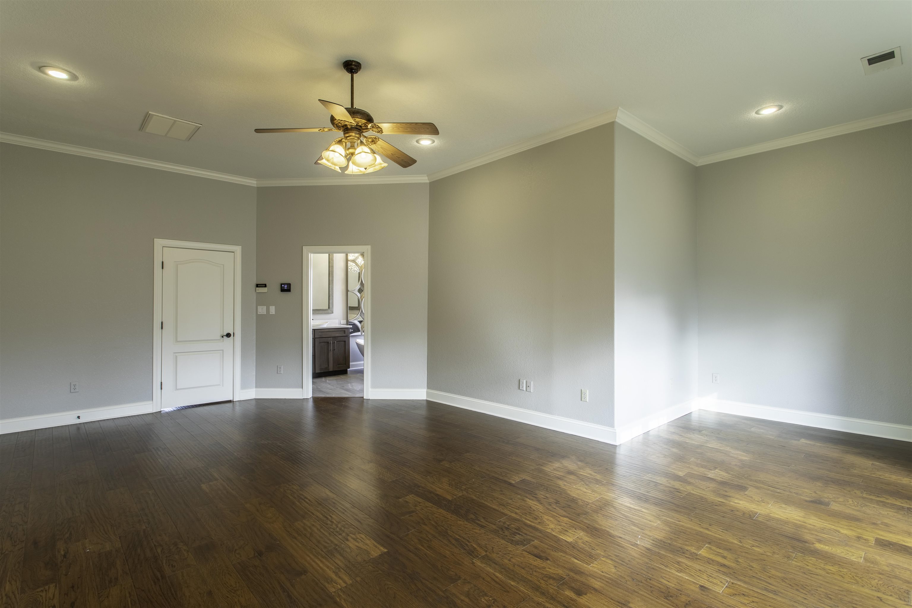 Ridgepointe - Residential