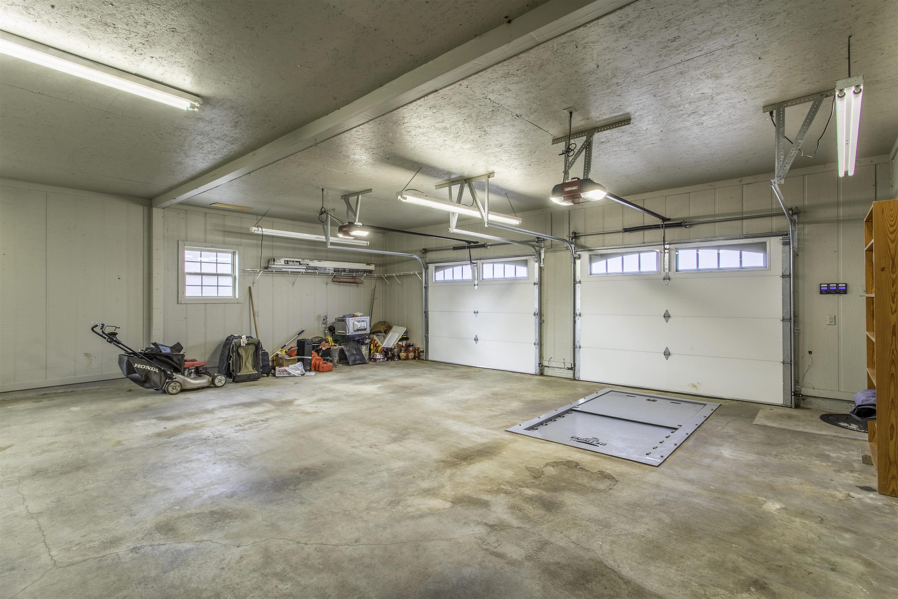 Ridgepointe - Residential