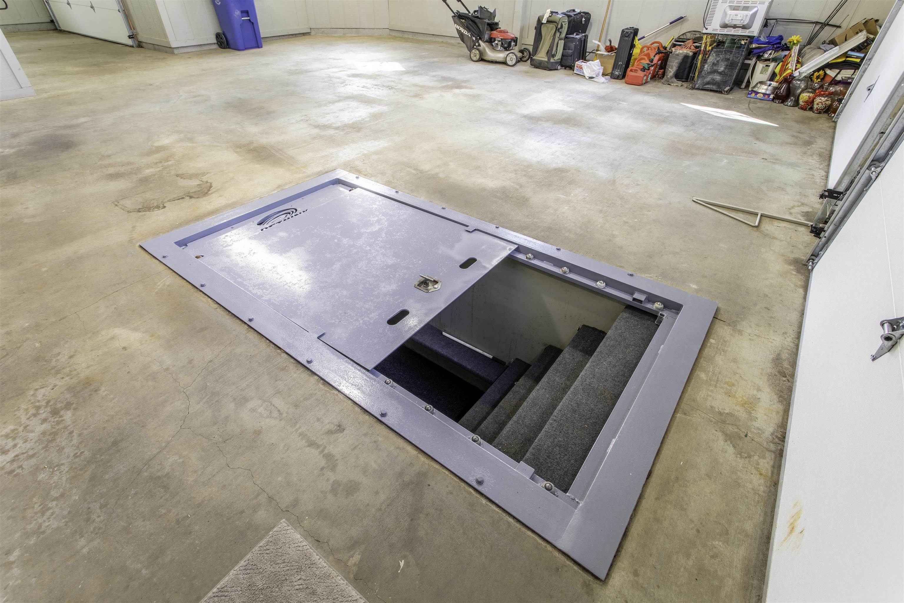 Ridgepointe - Residential