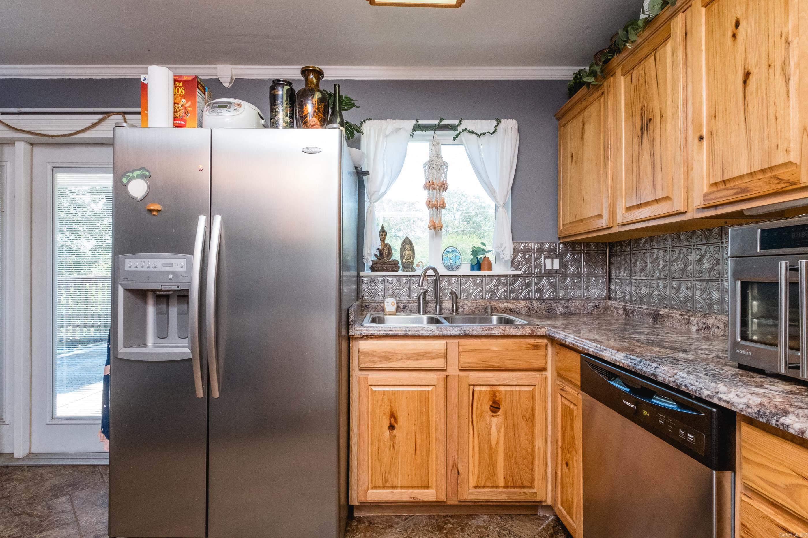 INDIAN HILLS - Residential