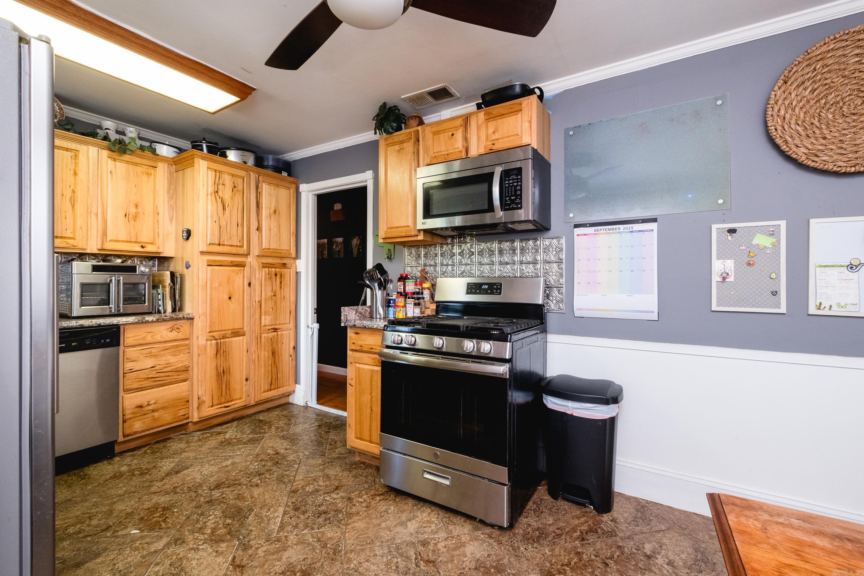 INDIAN HILLS - Residential