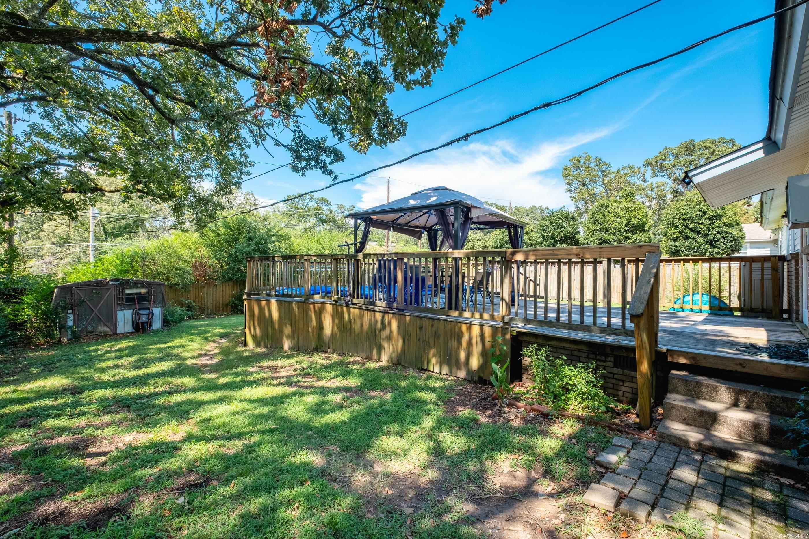 INDIAN HILLS - Residential