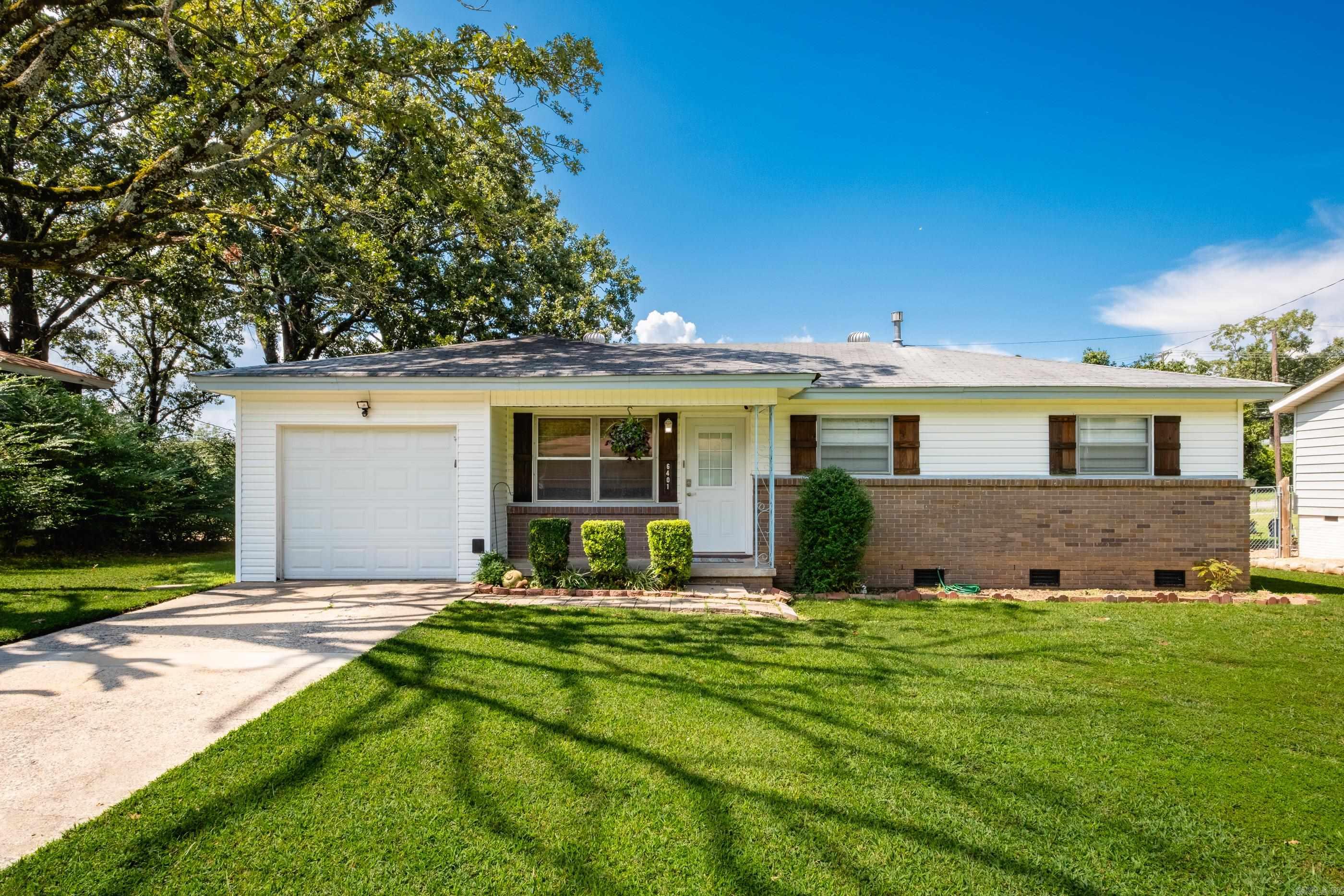 INDIAN HILLS - Residential