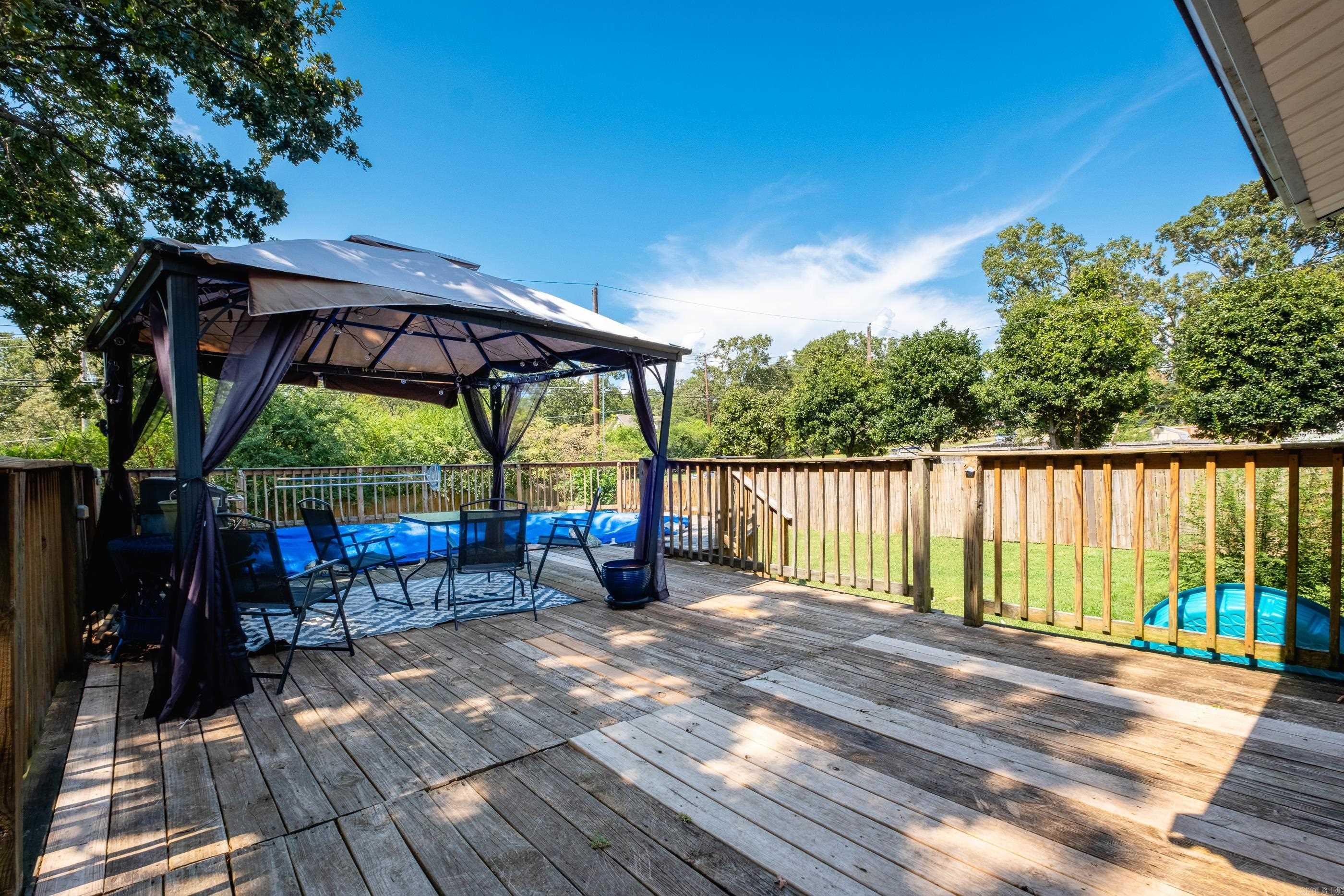 INDIAN HILLS - Residential