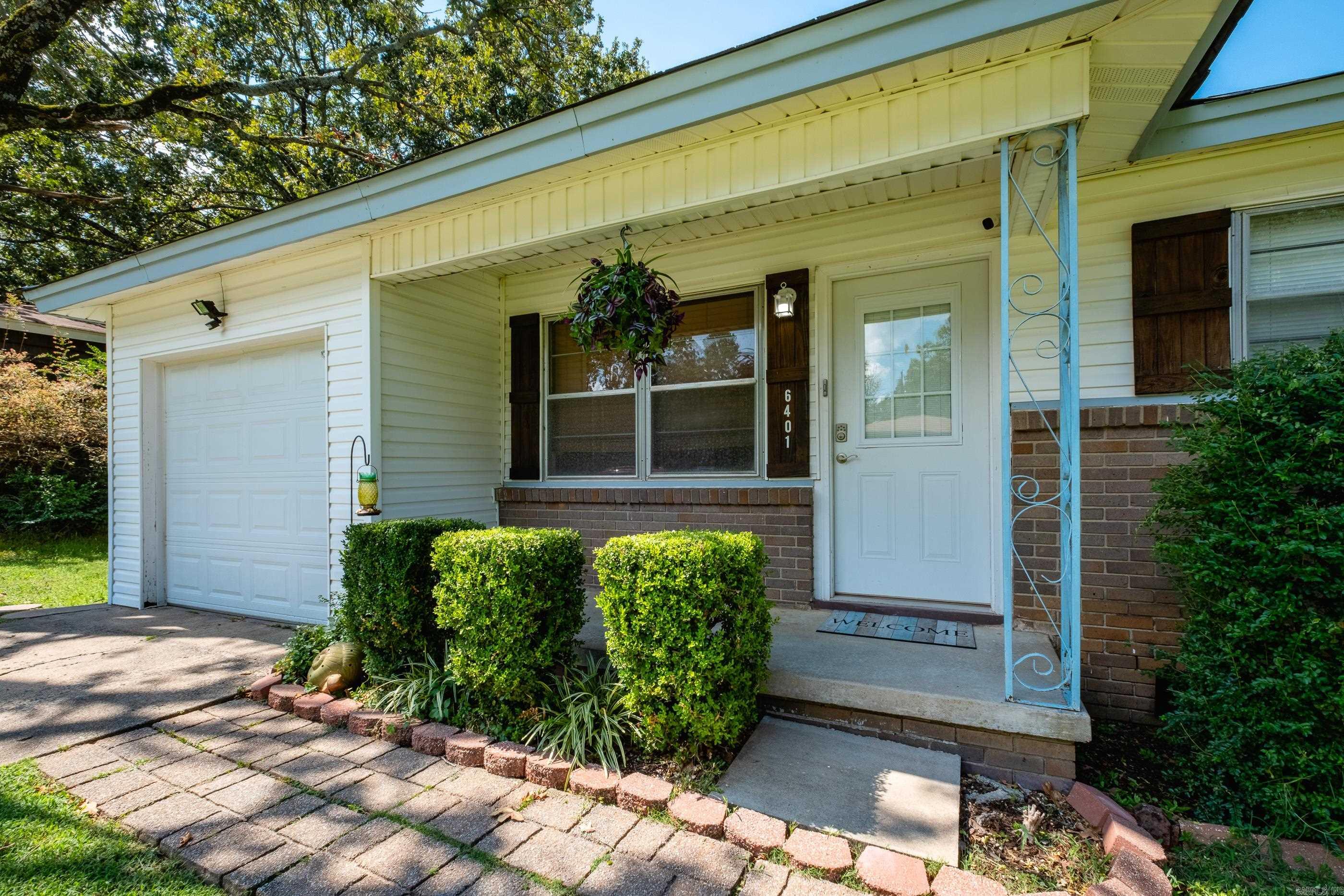 INDIAN HILLS - Residential