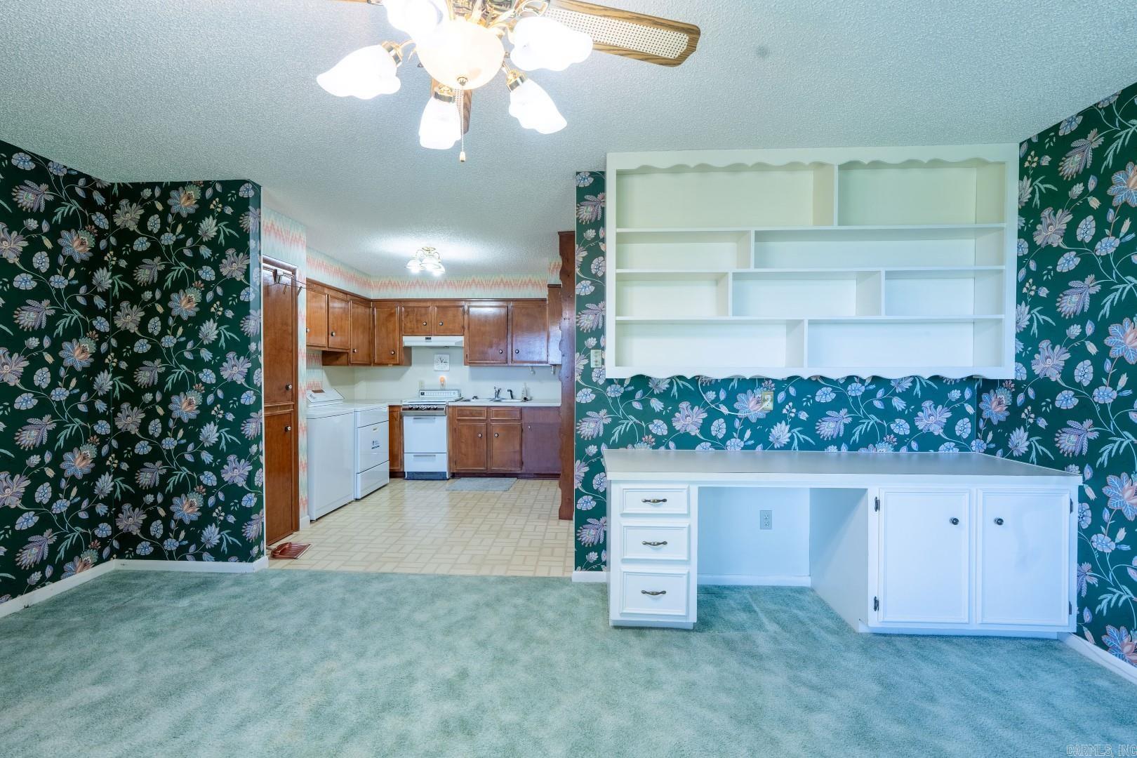 RIDGECREST ESTATES - Residential