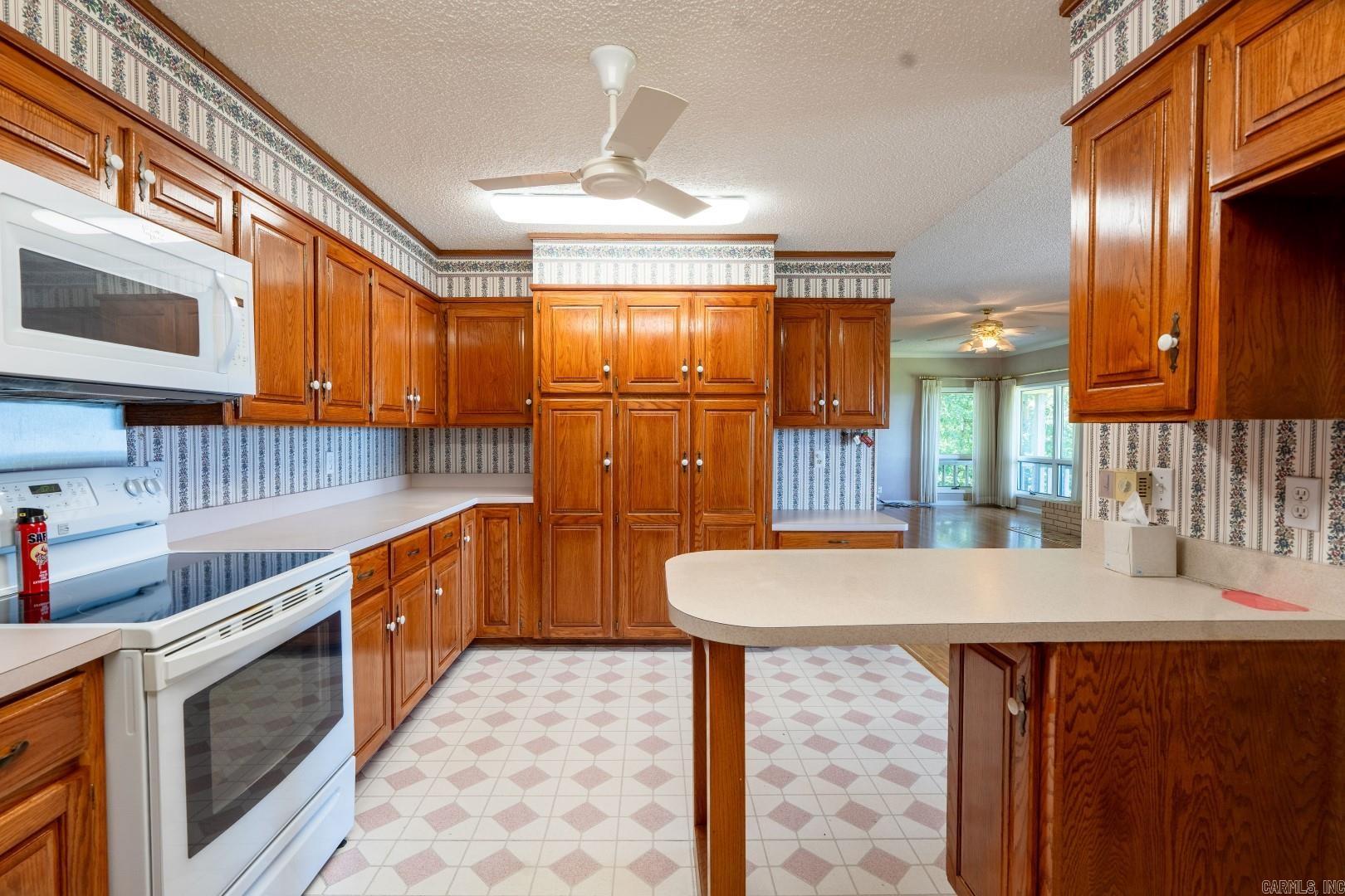 RIDGECREST ESTATES - Residential