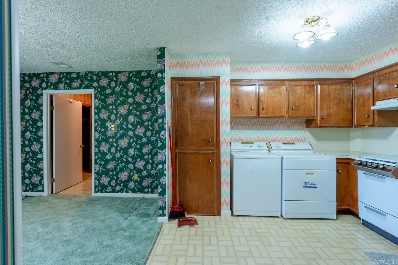 RIDGECREST ESTATES - Residential