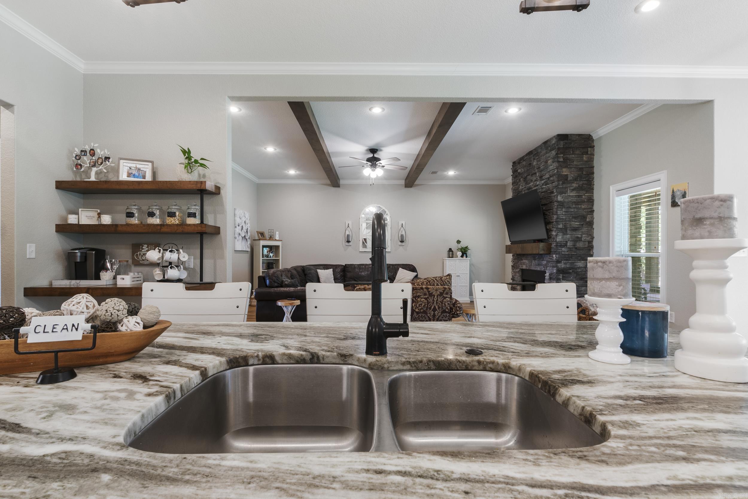 Vickies Place - Residential