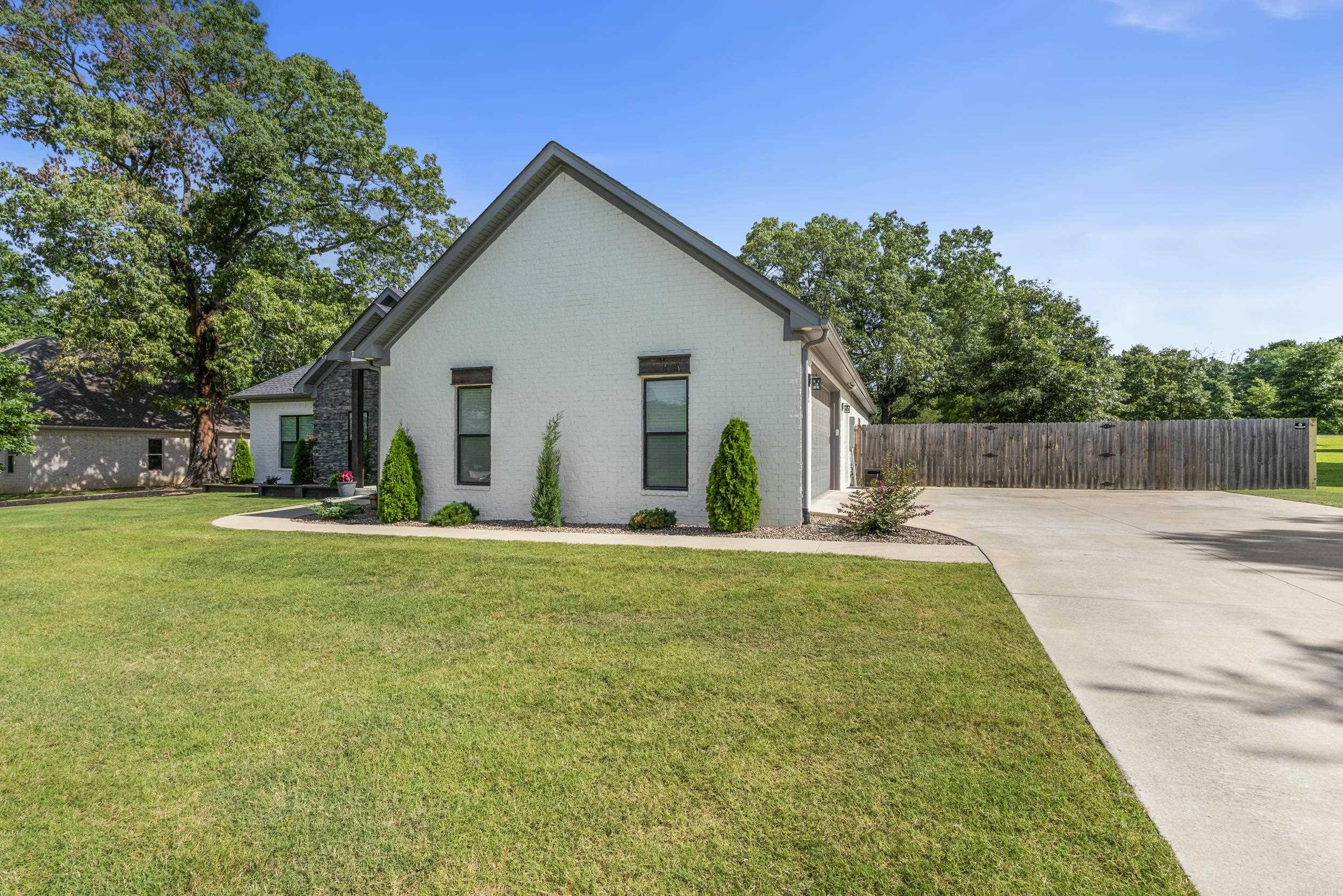 Vickies Place - Residential