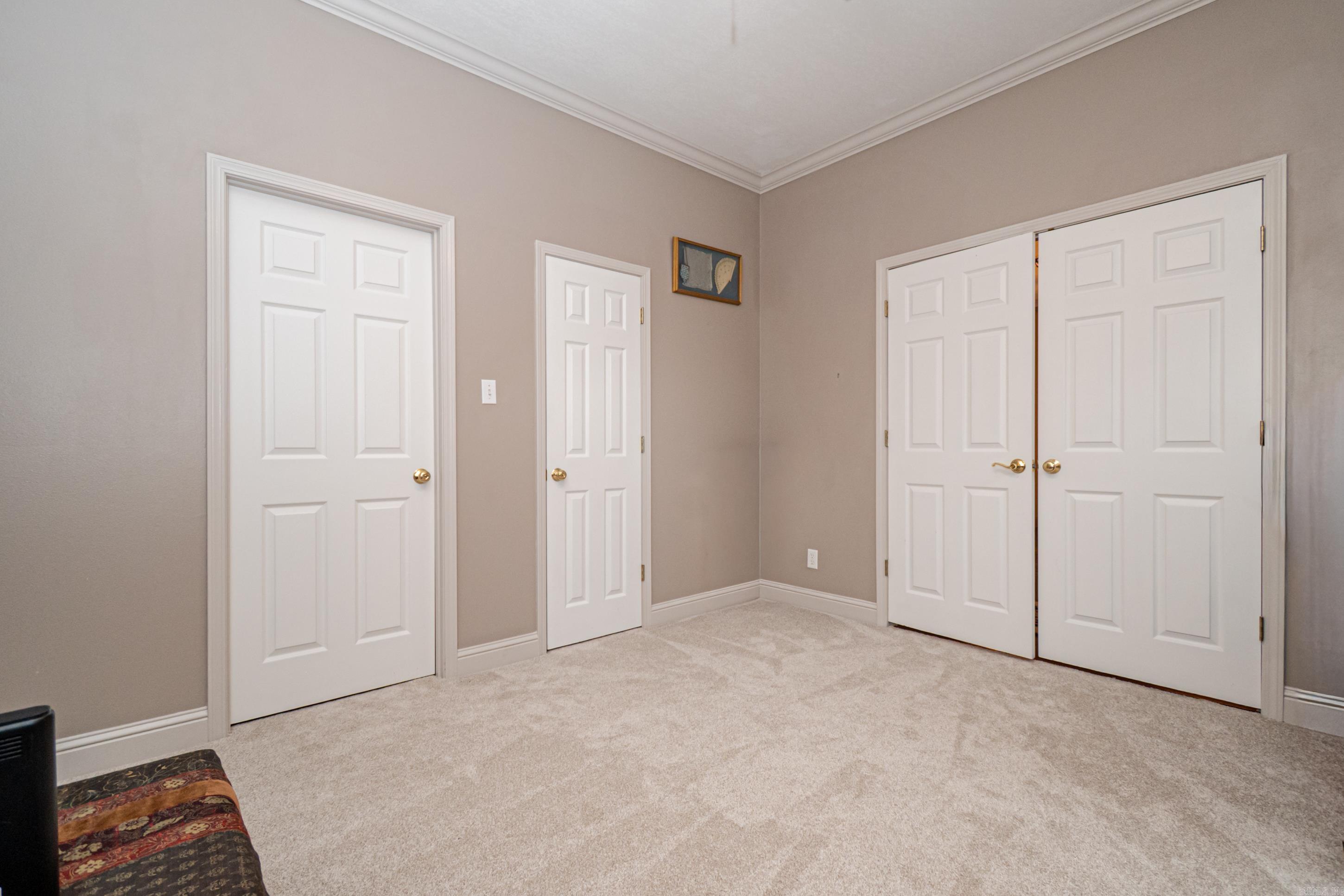 MEADOW HILLS - Residential