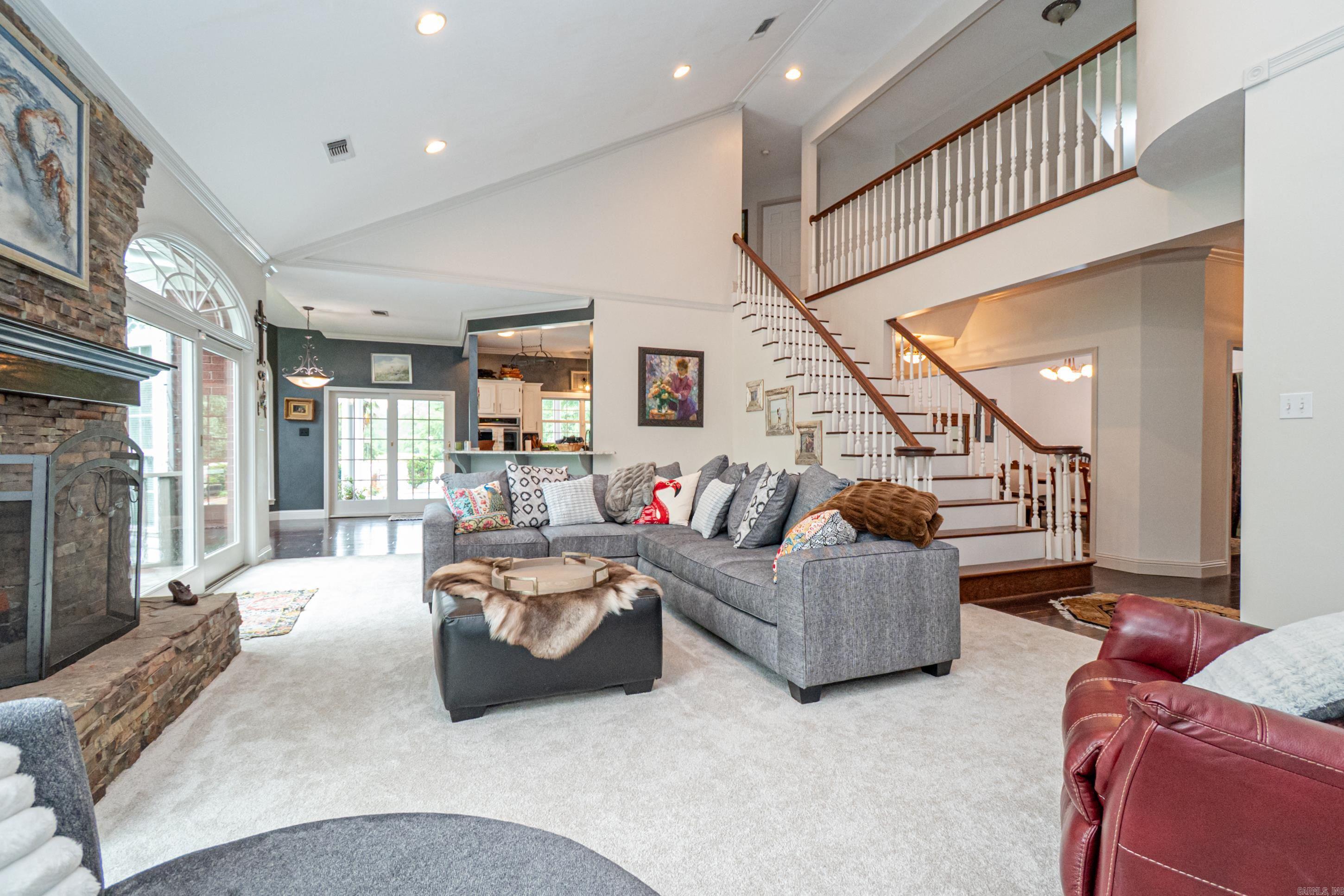 MEADOW HILLS - Residential