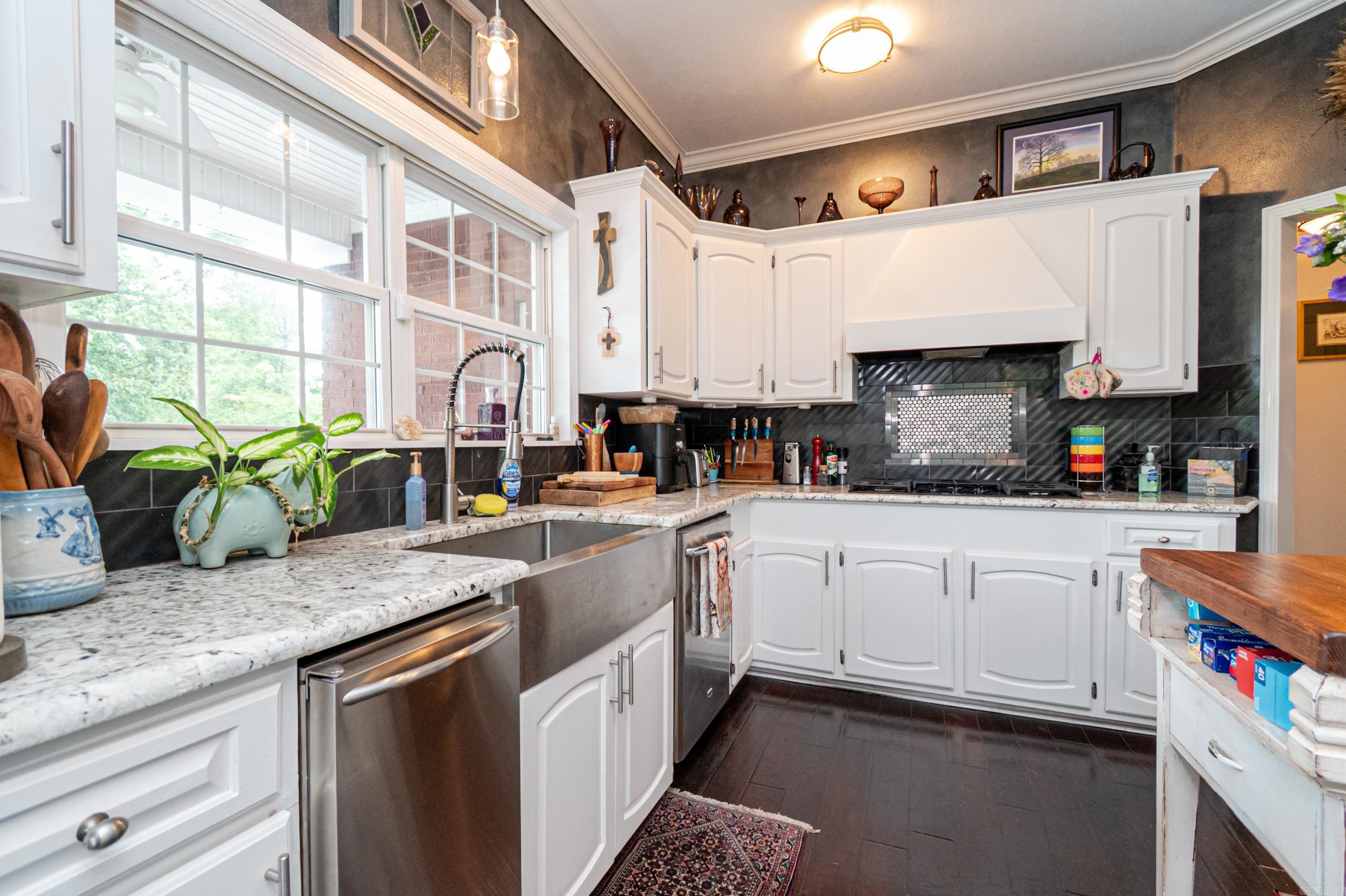 MEADOW HILLS - Residential