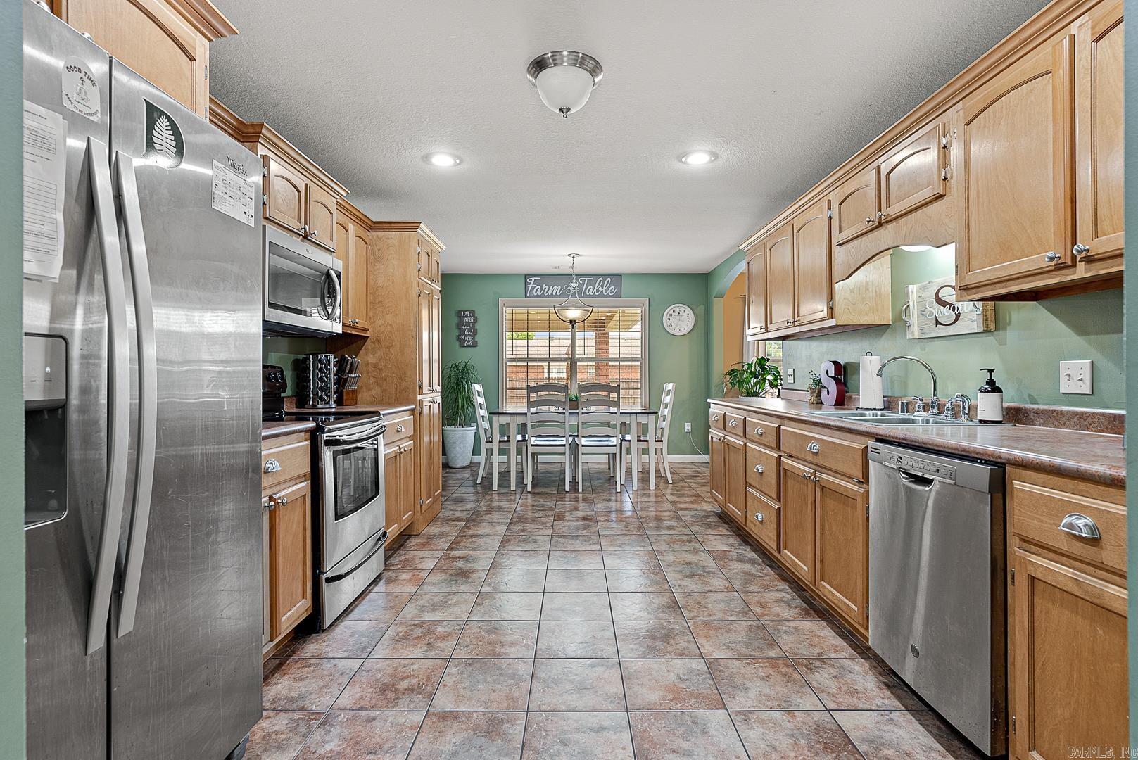 CARRIAGE HILL - Residential